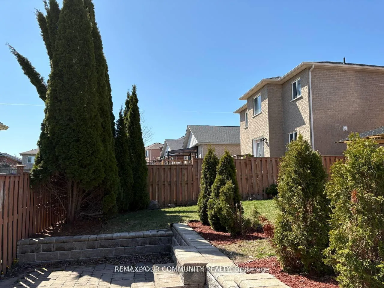 Photo 29 of 52 Stanley Street, Barrie, East Bayfield — HOMEH