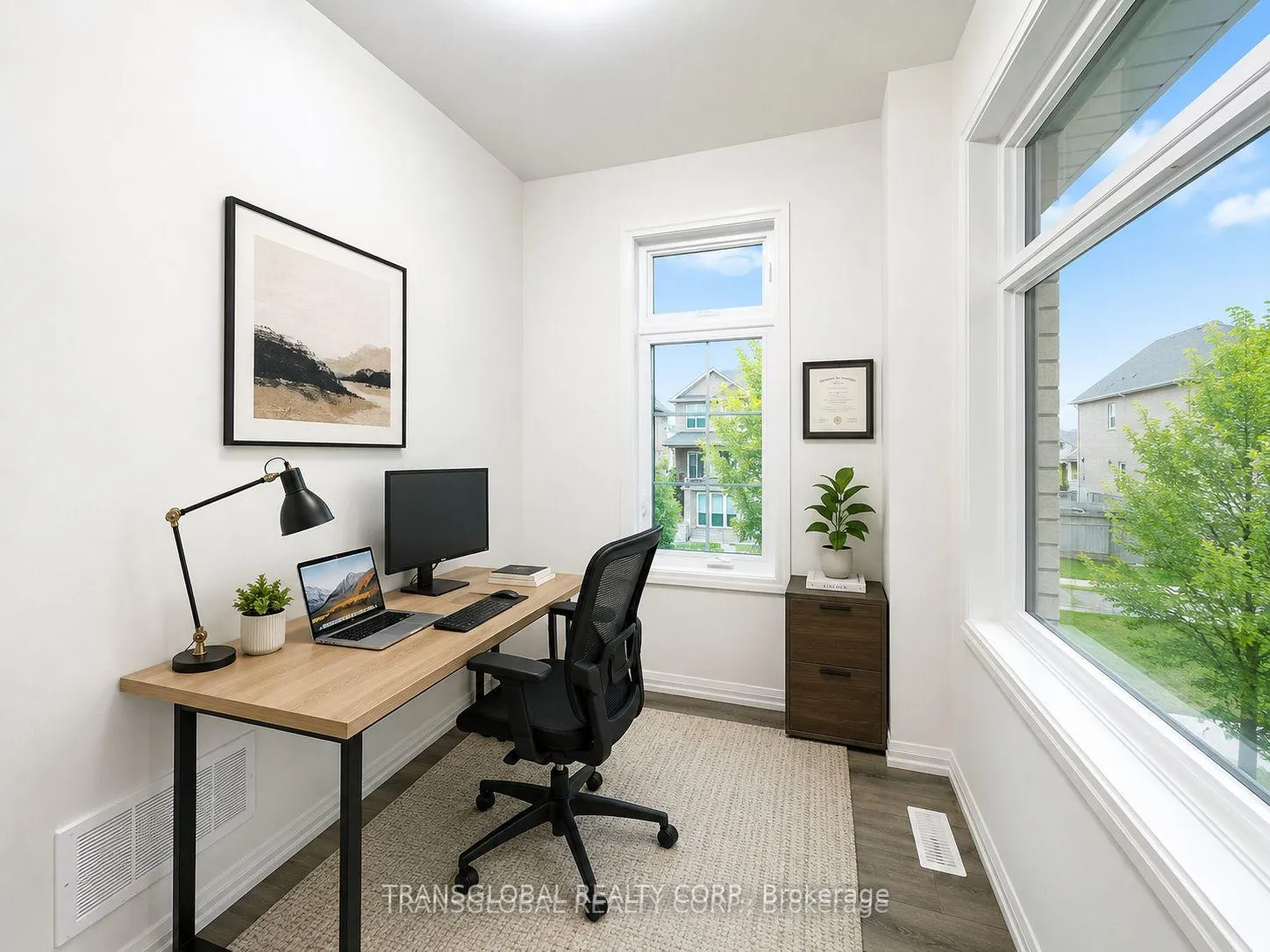 Photo 4 of 522 Worden Street, Cobourg — HOMEH