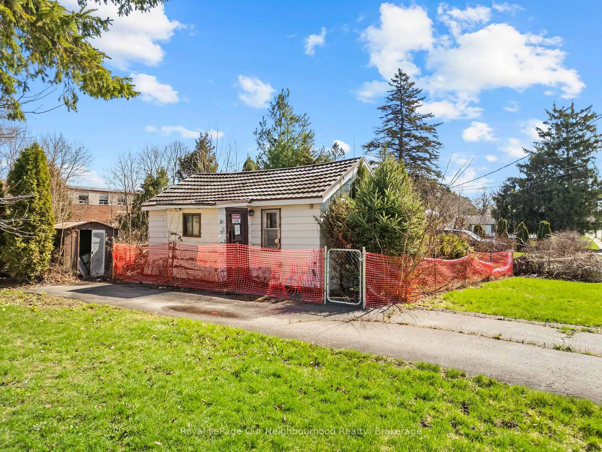 Photo 6 of 54 Paul Street, Prince Edward County, Picton Ward — HOMEH