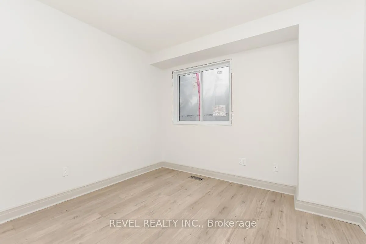 Photo 15 of 5 Sandhurst Court, Ottawa, Mooneys Bay/Riverside Park — HOMEH