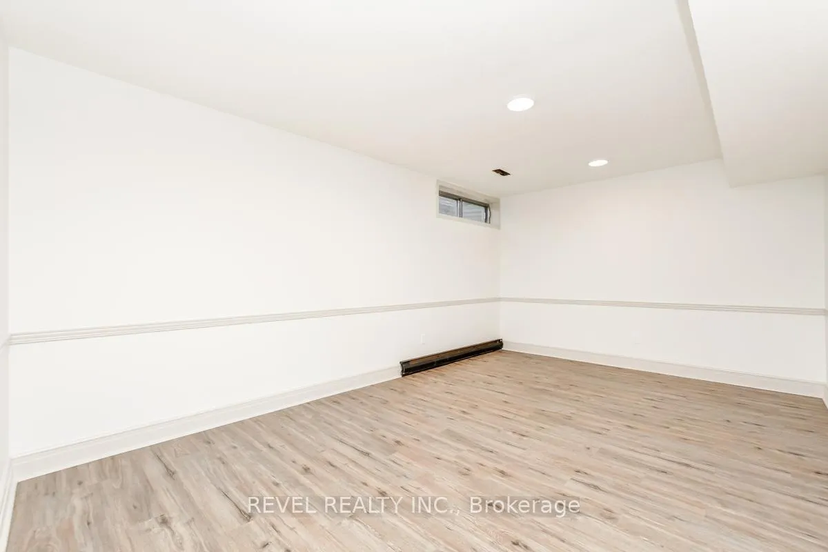 Photo 17 of 5 Sandhurst Court, Ottawa, Mooneys Bay/Riverside Park — HOMEH