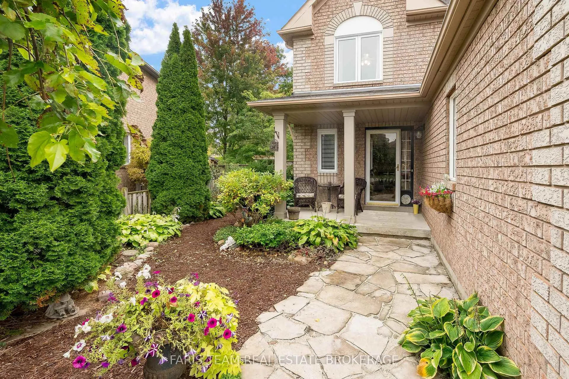 Photo 3 of 92 Brighton Road, Barrie, Georgian Drive — HOMEH