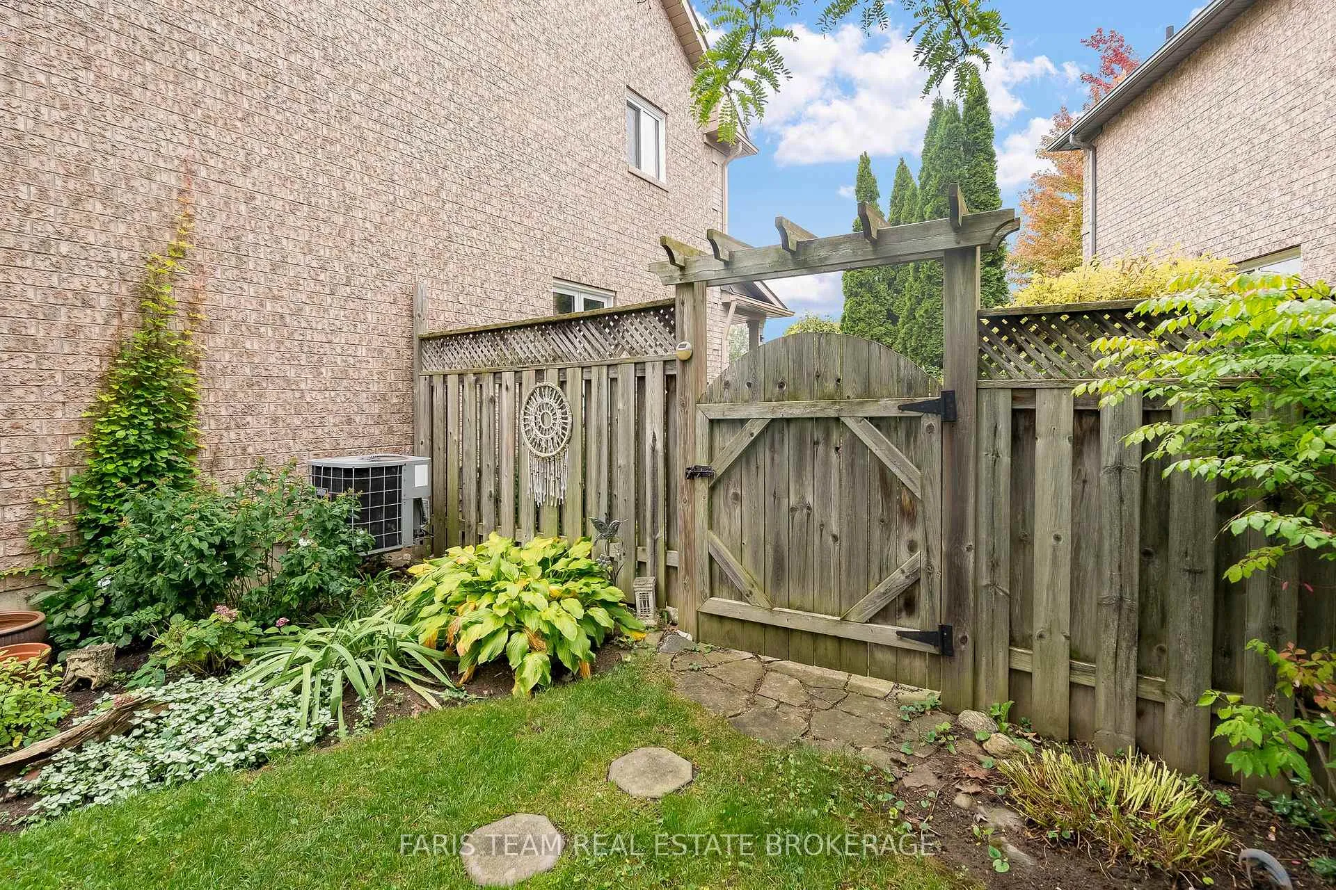 Photo 35 of 92 Brighton Road, Barrie, Georgian Drive — HOMEH