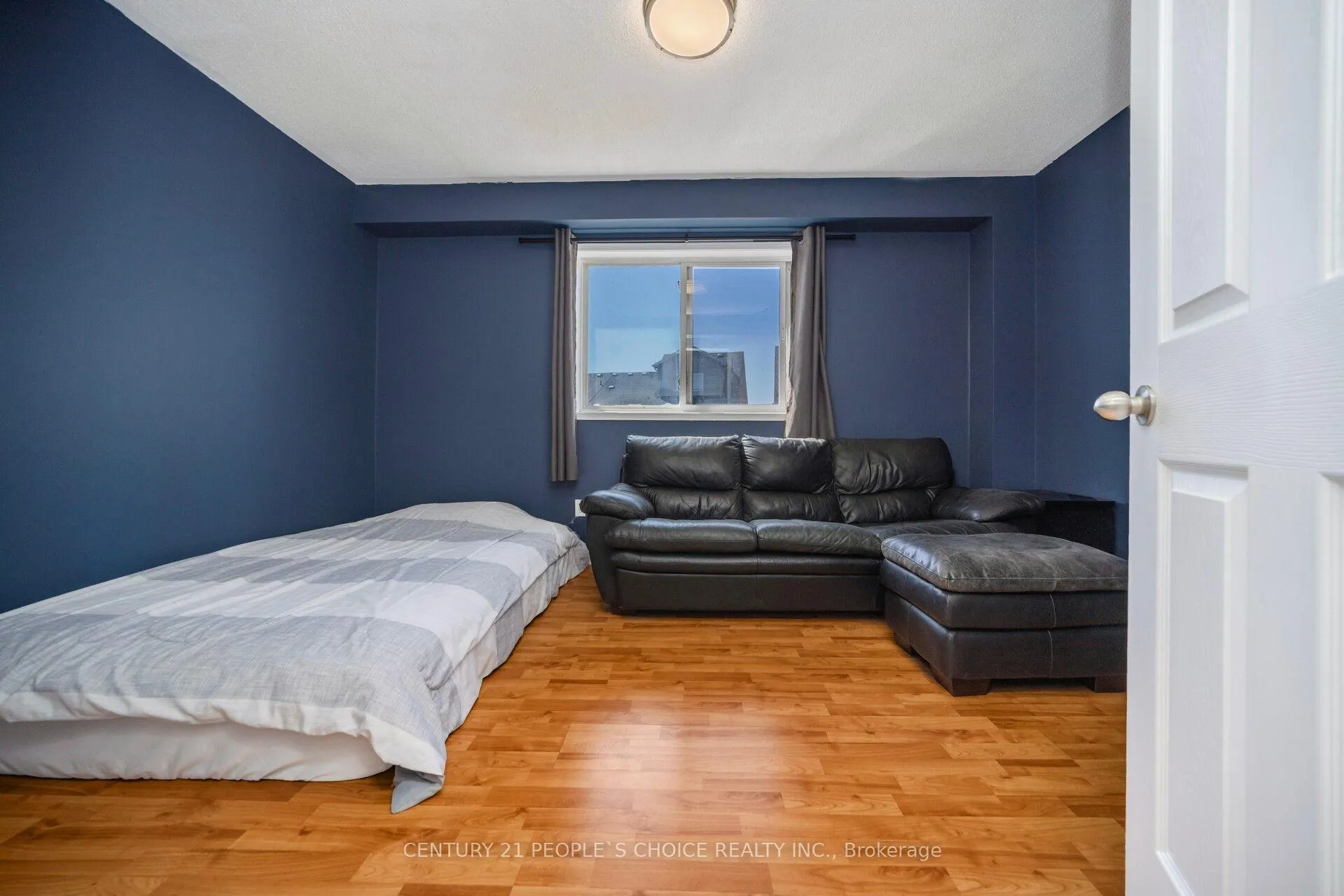Photo 23 of 119 Spadina Road, Brampton, Brampton West — HOMEH