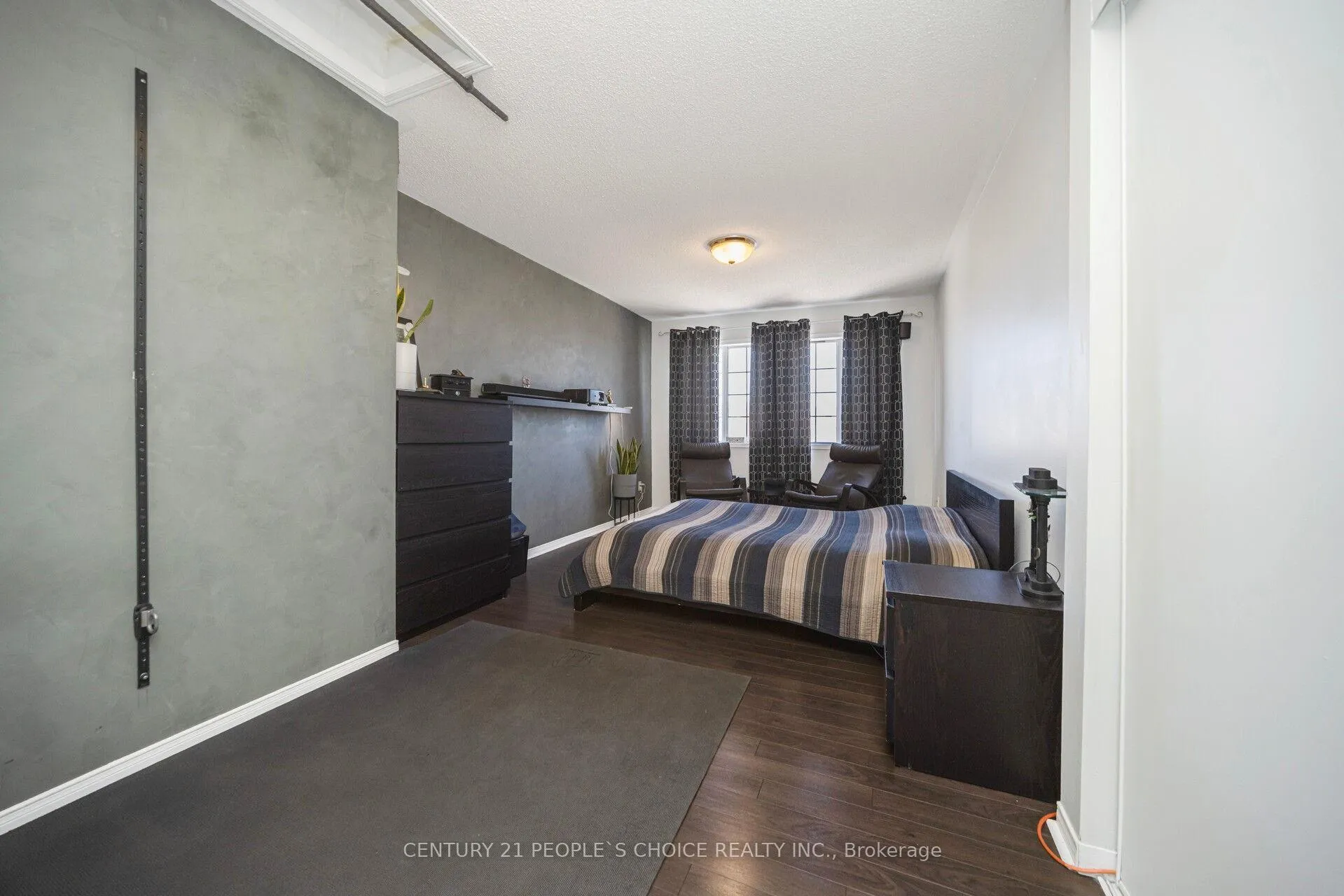 Photo 32 of 119 Spadina Road, Brampton, Brampton West — HOMEH