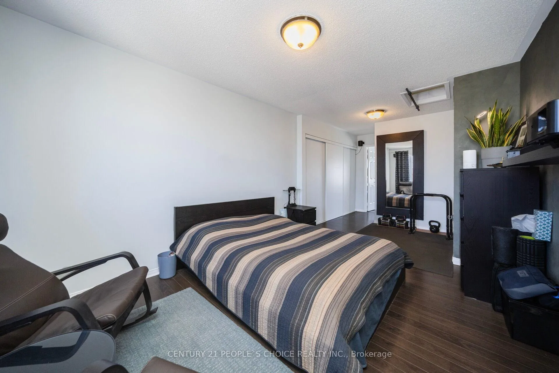 Photo 35 of 119 Spadina Road, Brampton, Brampton West — HOMEH