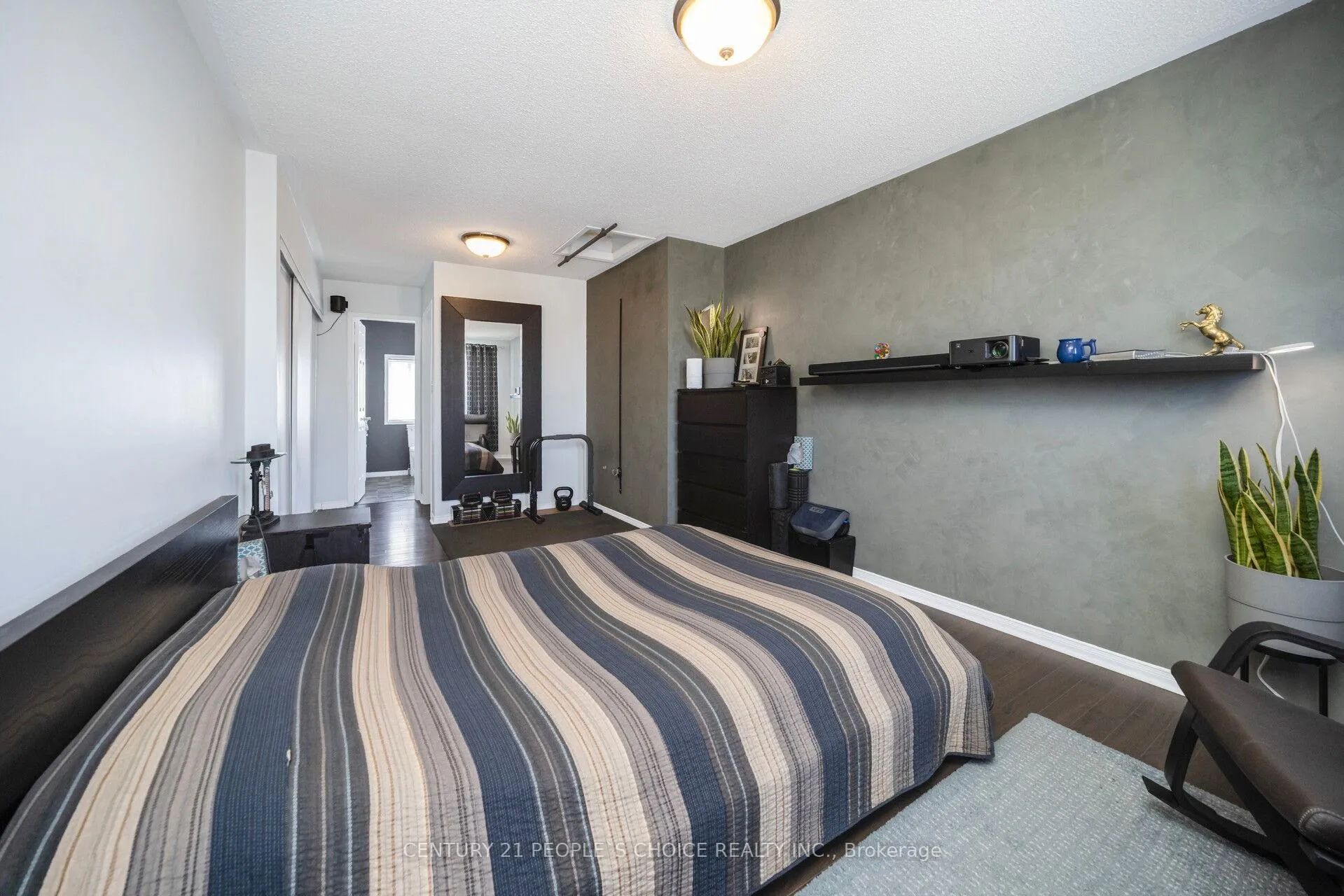 Photo 36 of 119 Spadina Road, Brampton, Brampton West — HOMEH