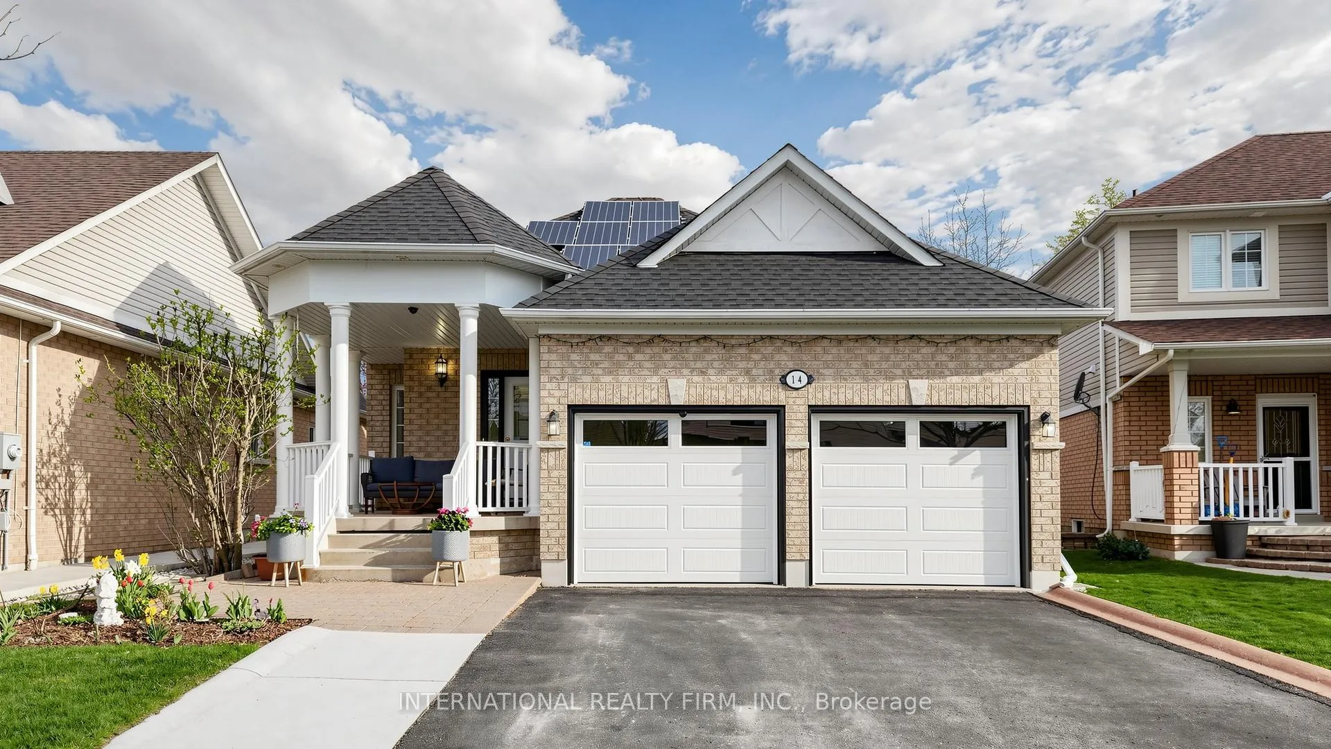 Photo 1 of 14 Stuart Avenue, Barrie, Innis-Shore — HOMEH