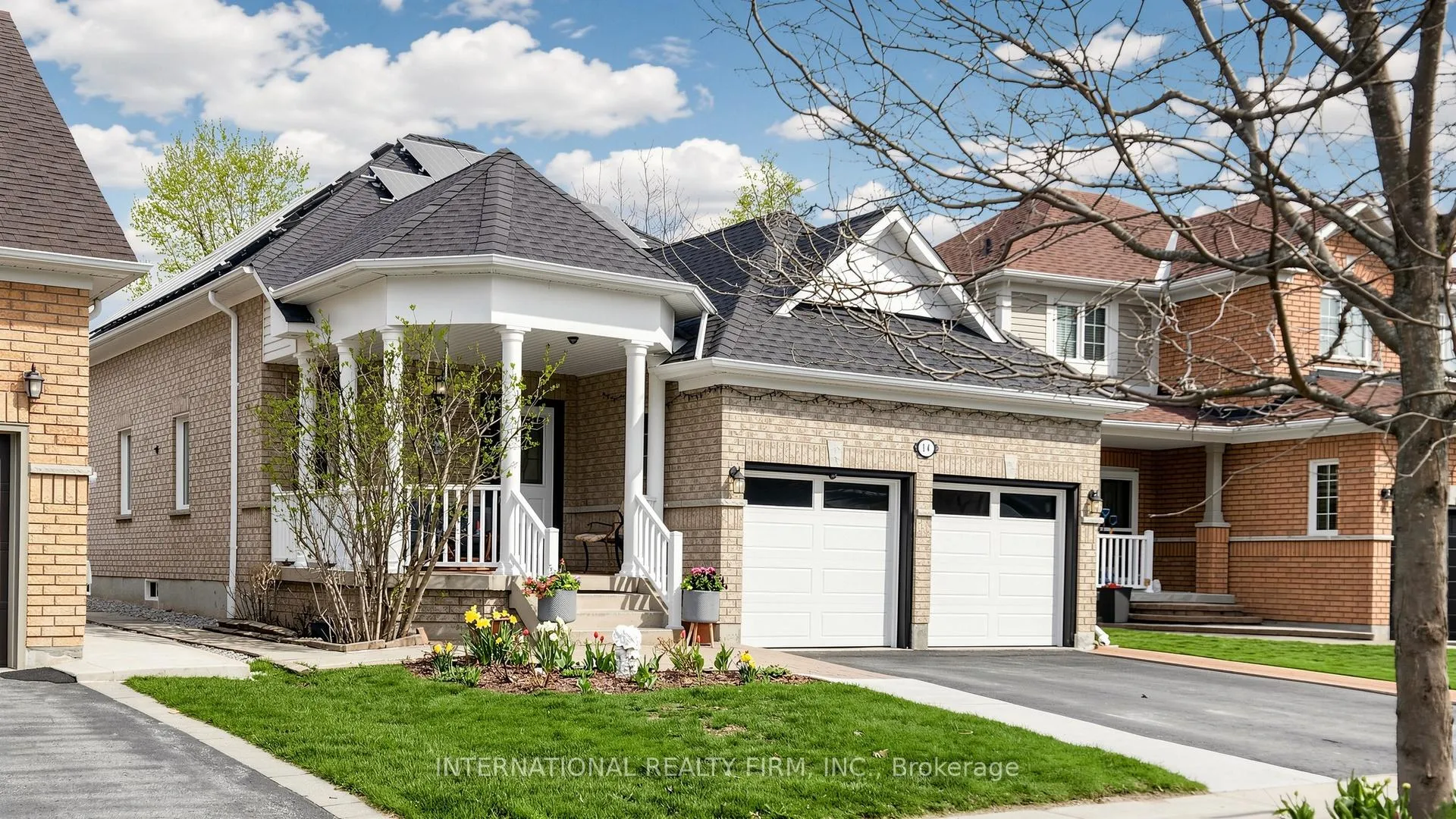 Photo 2 of 14 Stuart Avenue, Barrie, Innis-Shore — HOMEH