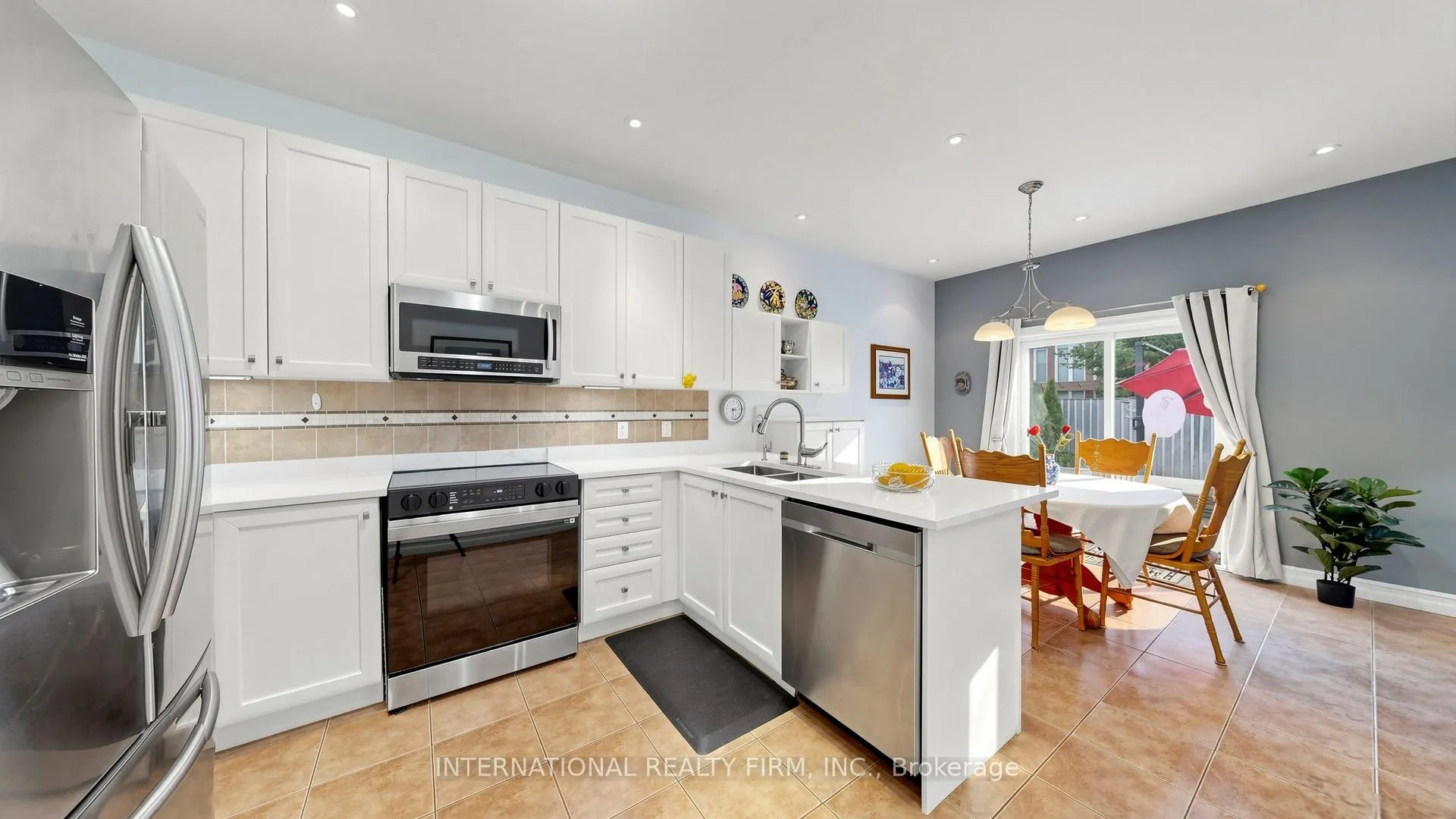 Photo 7 of 14 Stuart Avenue, Barrie, Innis-Shore — HOMEH