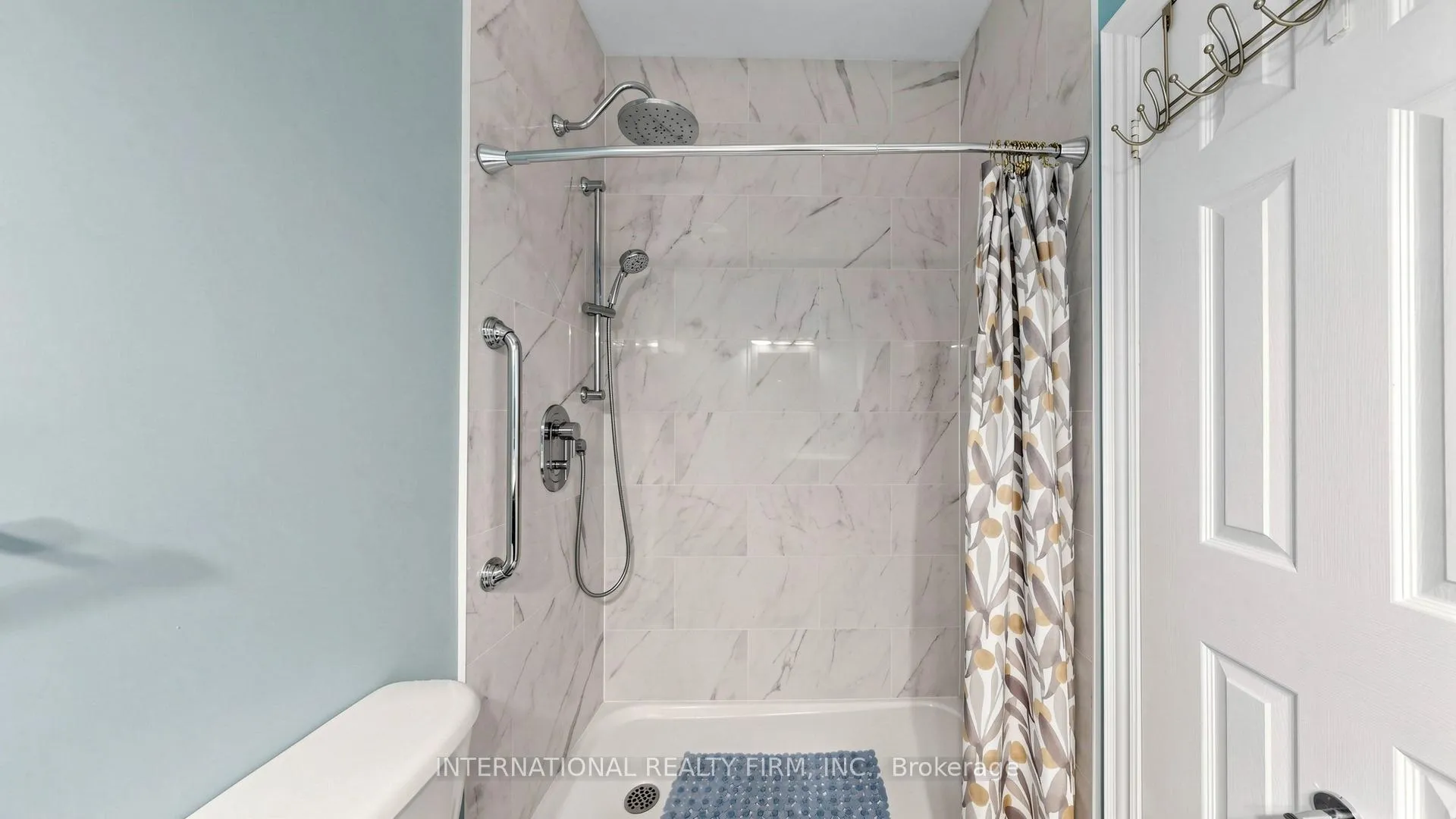 Photo 12 of 14 Stuart Avenue, Barrie, Innis-Shore — HOMEH