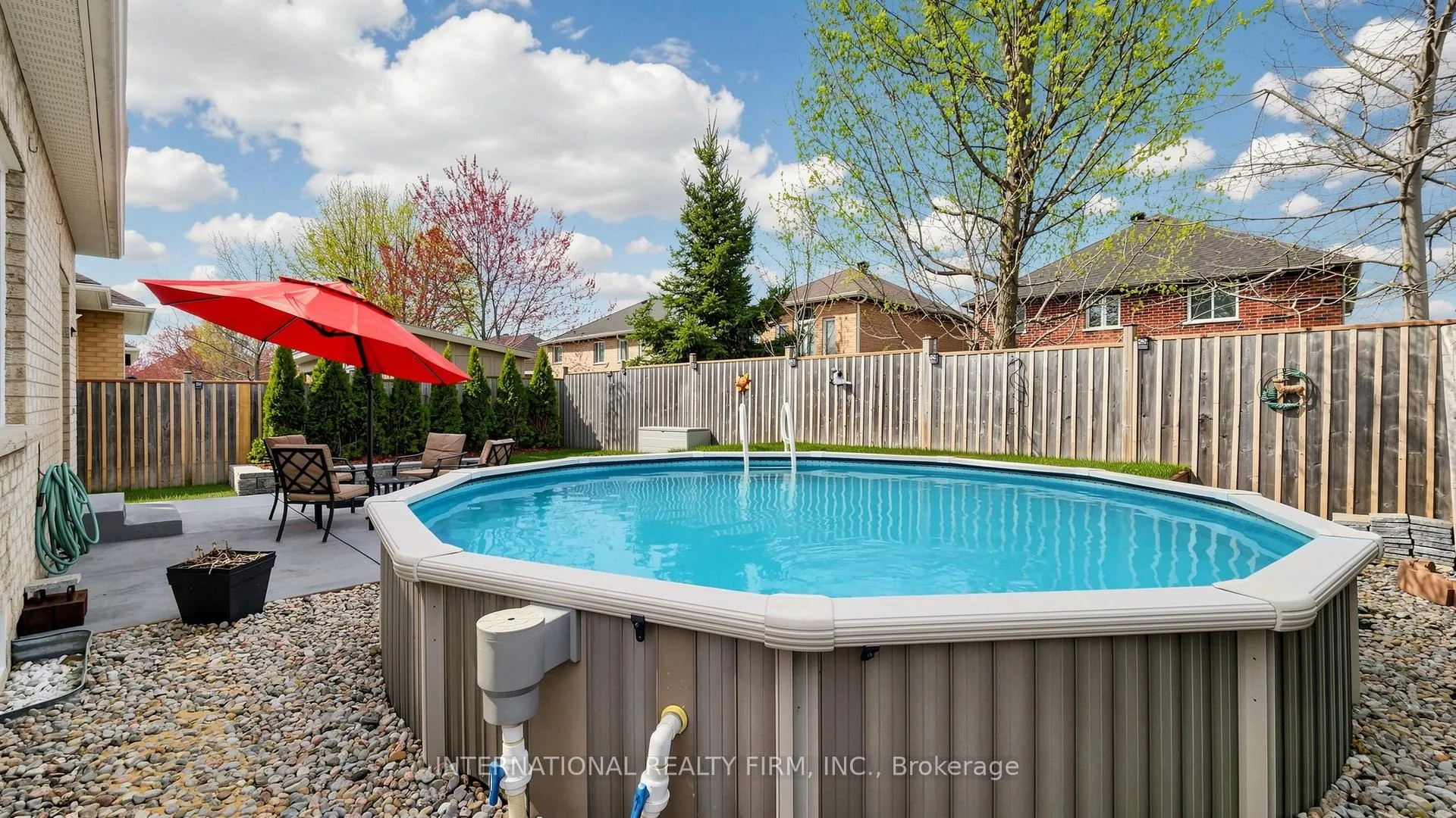 Photo 26 of 14 Stuart Avenue, Barrie, Innis-Shore — HOMEH