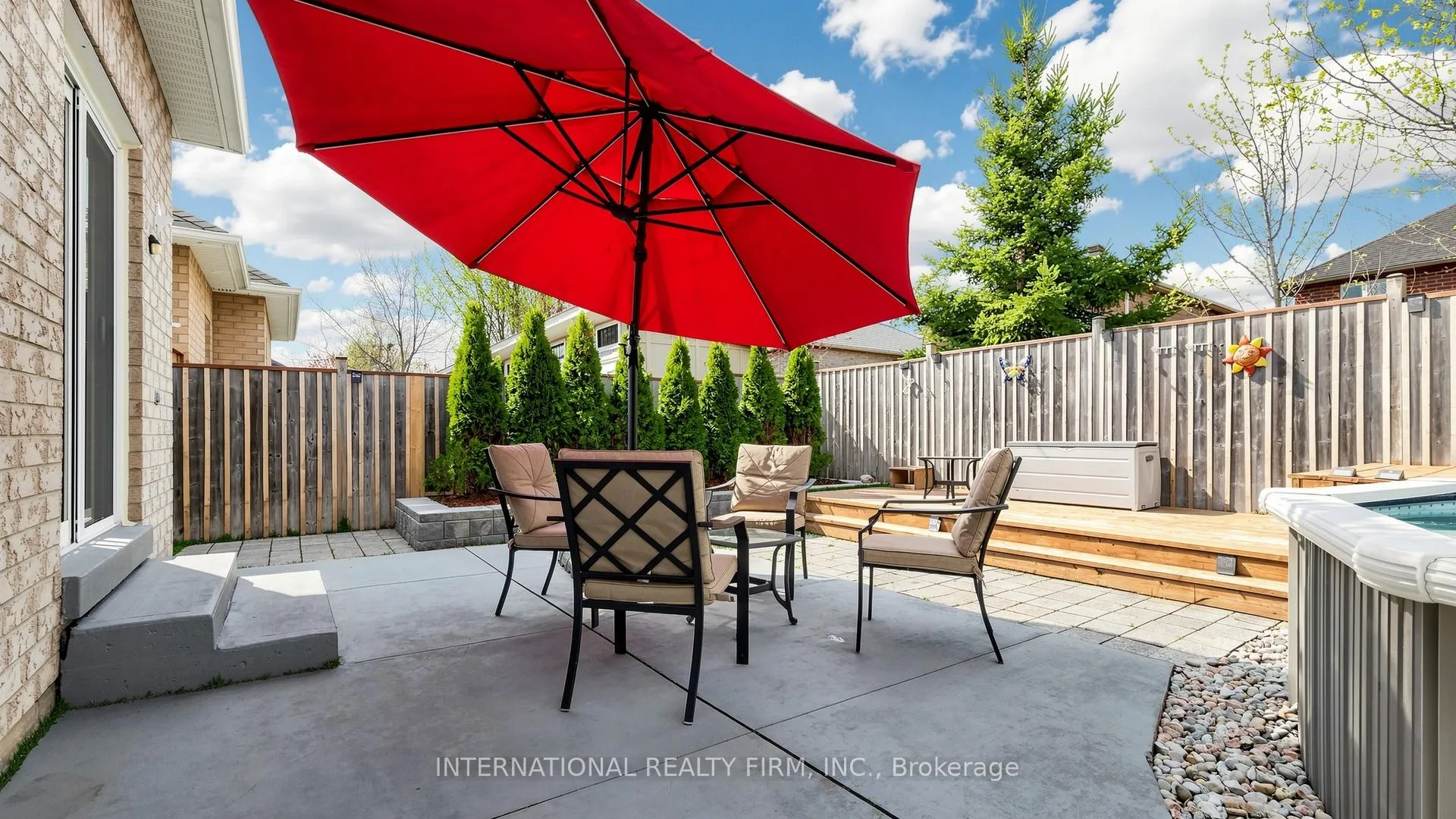 Photo 27 of 14 Stuart Avenue, Barrie, Innis-Shore — HOMEH
