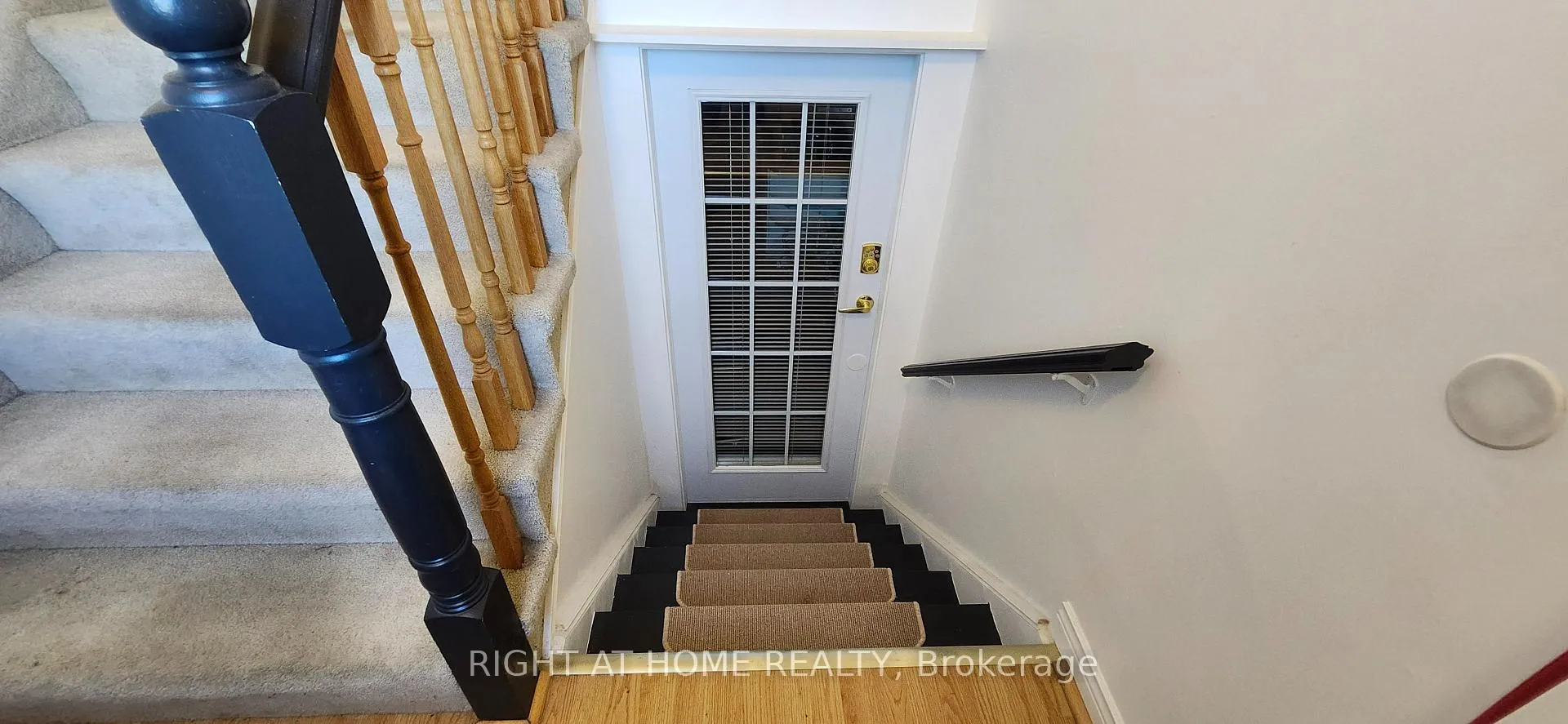 Photo 4 of Unit BSMT, 56 Springdale Drive, Barrie, Cundles East — HOMEH