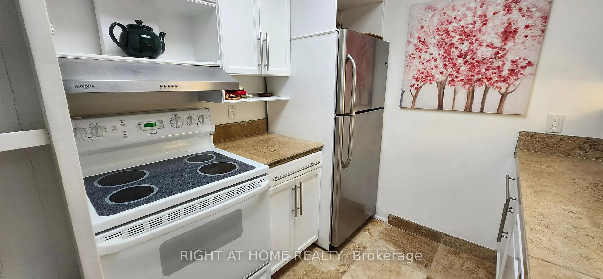 Photo 11 of Unit BSMT, 56 Springdale Drive, Barrie, Cundles East — HOMEH