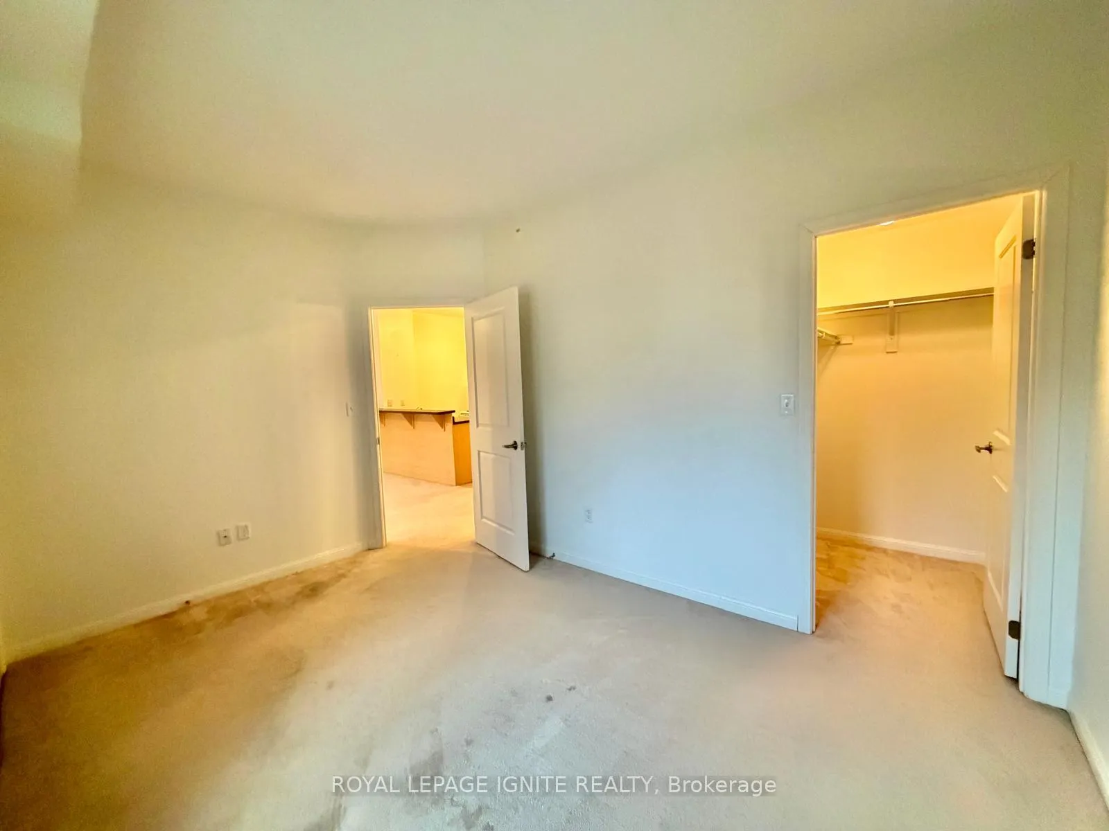 Photo 11 of Unit 211, 5 Sidney Lane, Clarington, Bowmanville — HOMEH