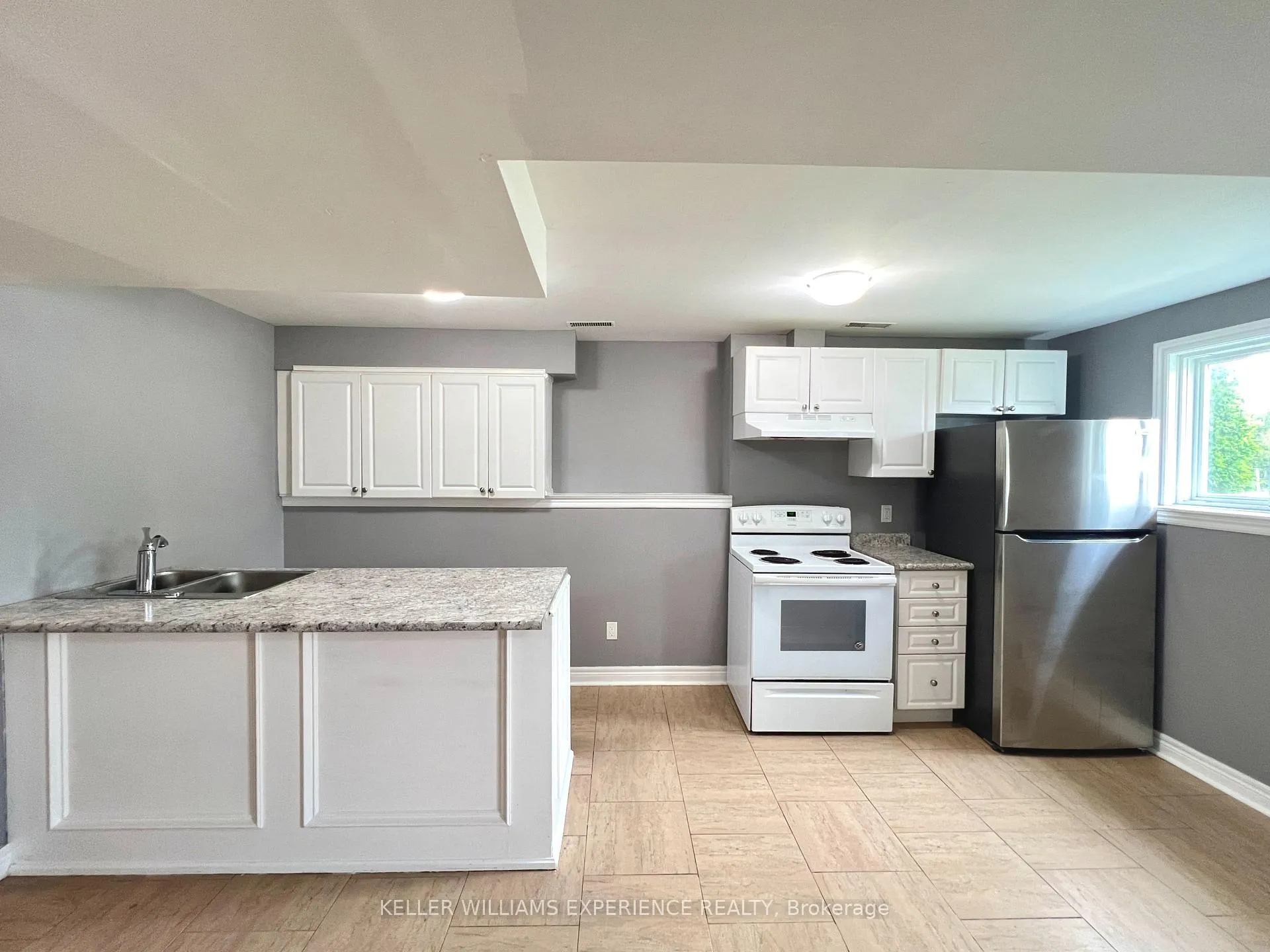 Photo 4 of Unit Lower, 16 Herrell Avenue, Barrie, Allandale — HOMEH