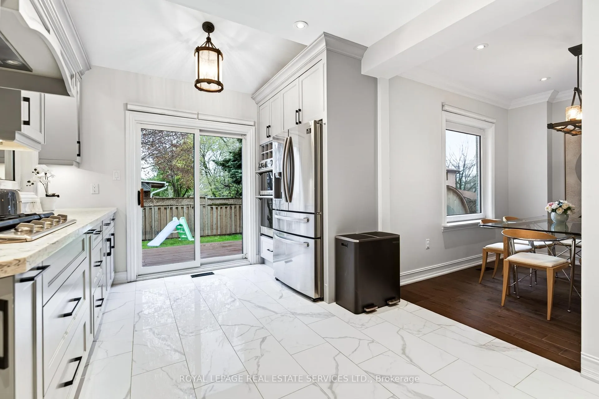 Photo 6 of 280 Nottingham Drive, Oakville, College Park — HOMEH