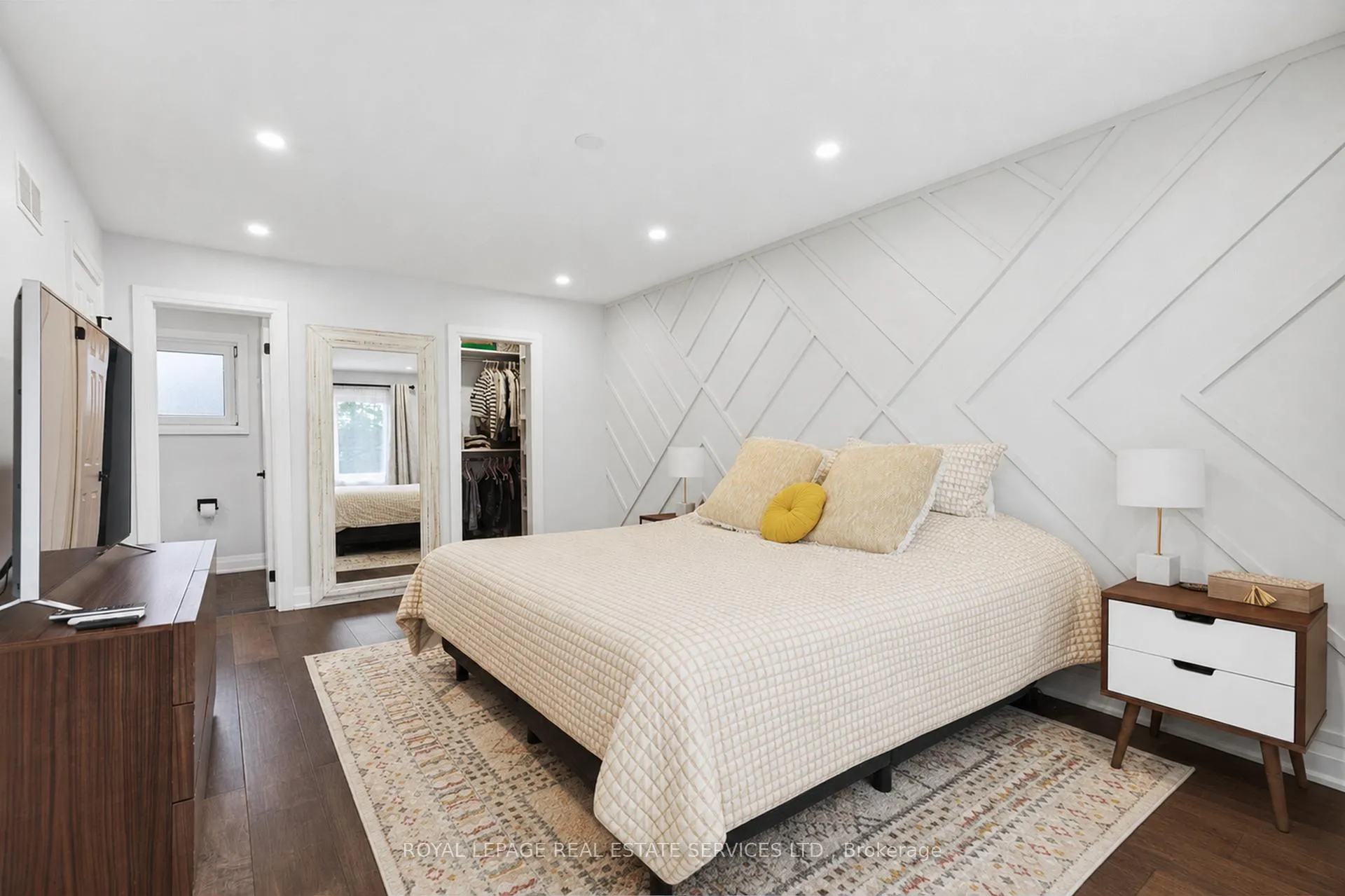 Photo 13 of 280 Nottingham Drive, Oakville, College Park — HOMEH