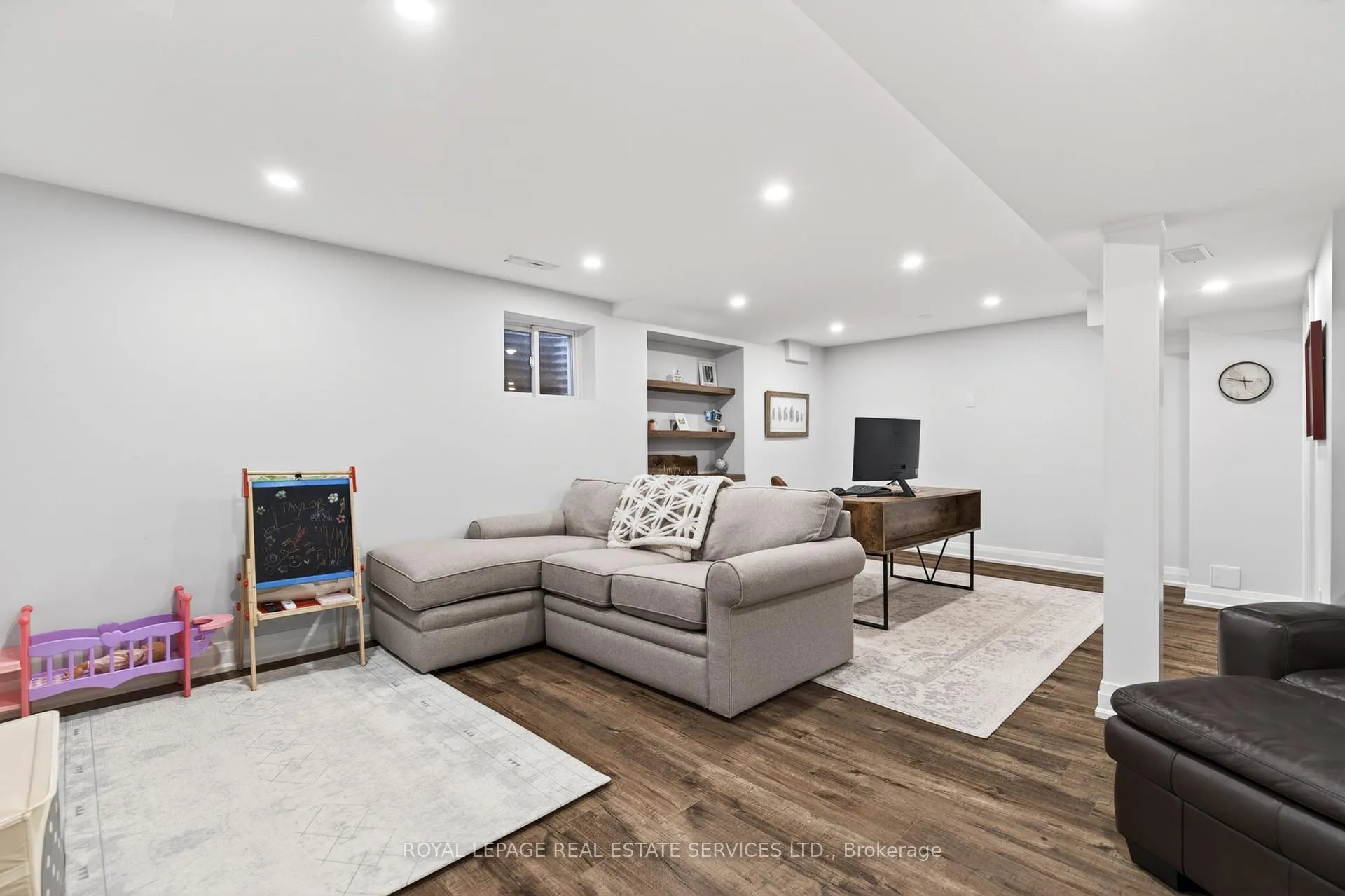 Photo 18 of 280 Nottingham Drive, Oakville, College Park — HOMEH