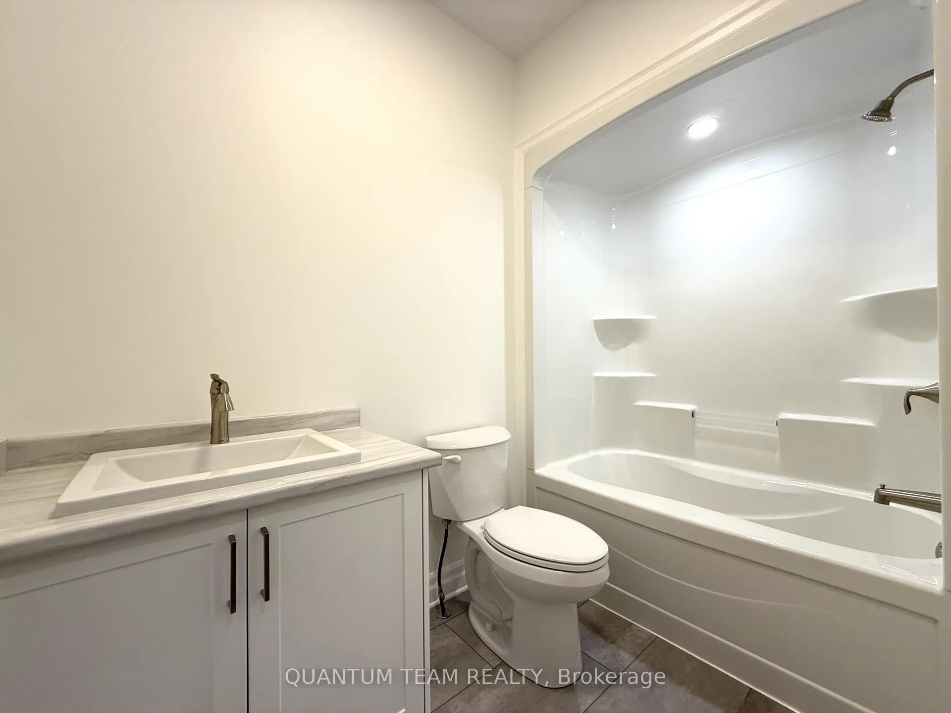 Photo 5 of Unit Main, 7481 Marvel Drive, Niagara Falls, Brown — HOMEH