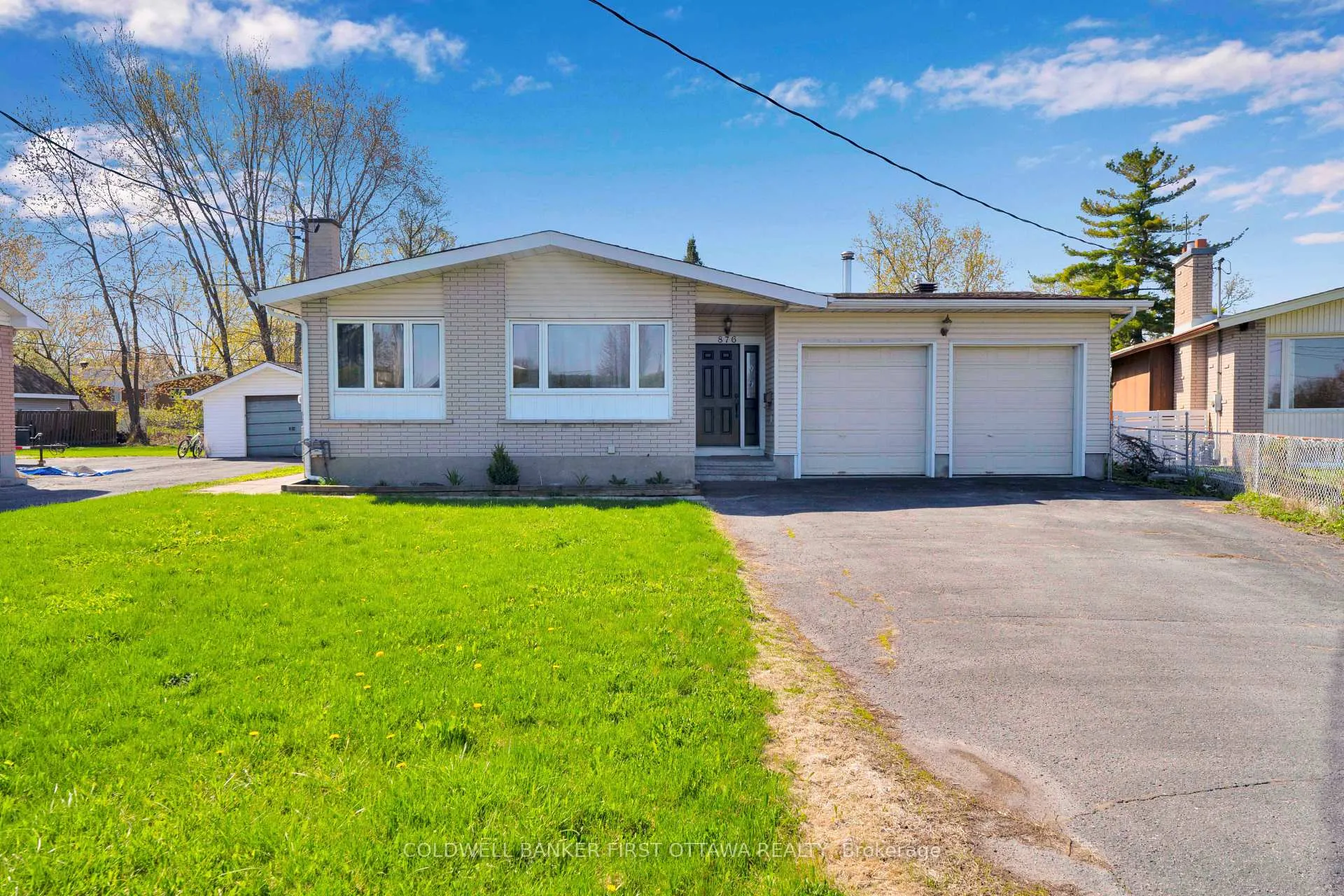 Photo 1 of 876 Balsam Drive, Ottawa, Chatelaine Village — HOMEH
