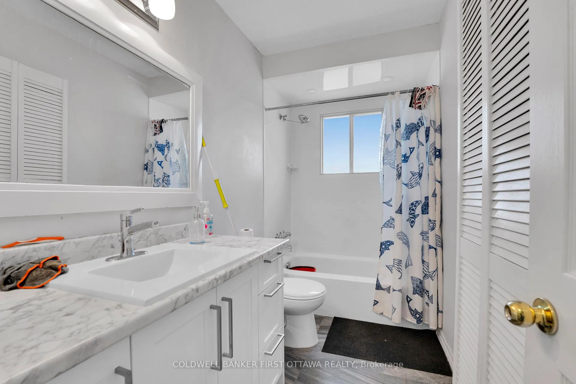 Photo 15 of 876 Balsam Drive, Ottawa, Chatelaine Village — HOMEH