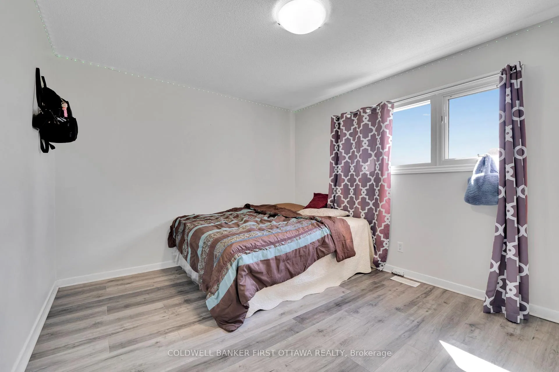 Photo 20 of 876 Balsam Drive, Ottawa, Chatelaine Village — HOMEH