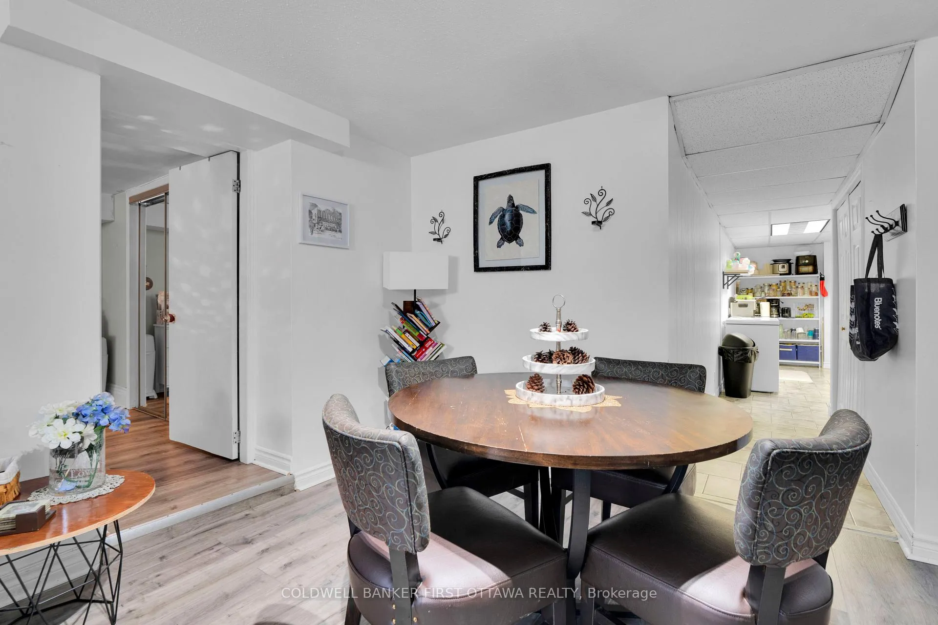 Photo 27 of 876 Balsam Drive, Ottawa, Chatelaine Village — HOMEH