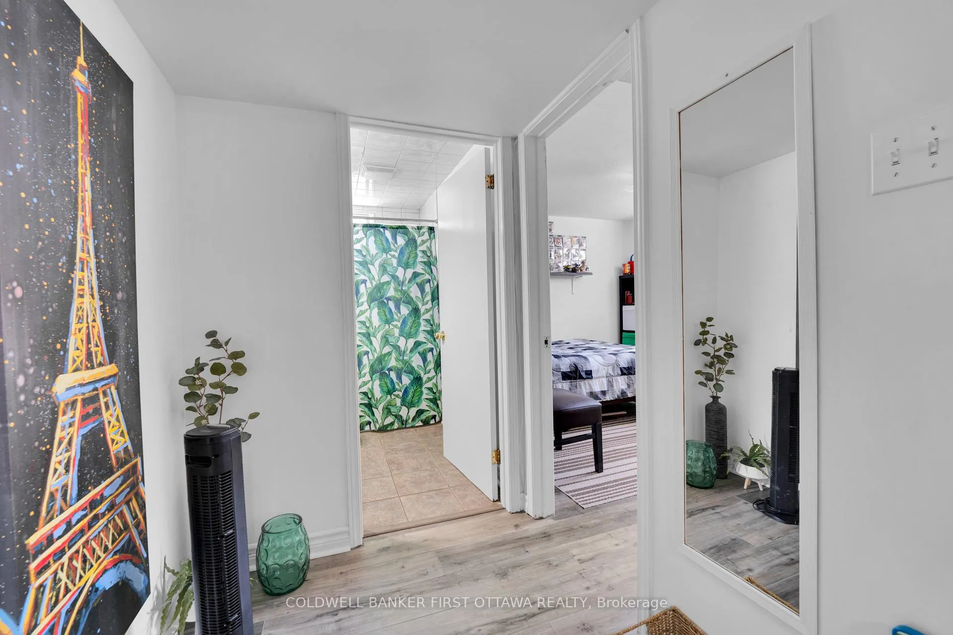 Photo 32 of 876 Balsam Drive, Ottawa, Chatelaine Village — HOMEH