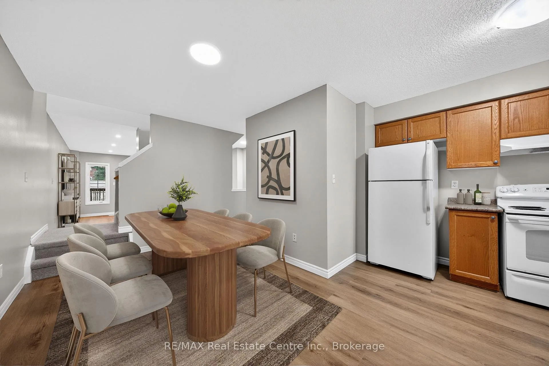 Photo 12 of Unit D18, 155 Highland Crescent, Kitchener — HOMEH
