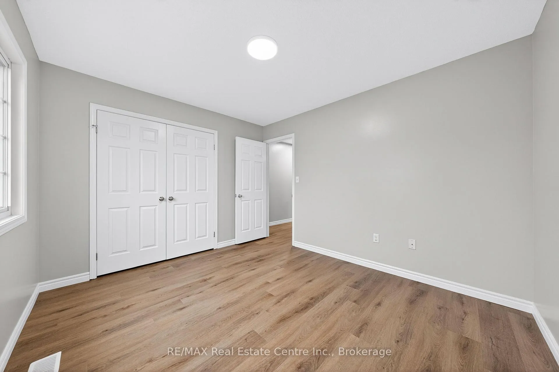 Photo 18 of Unit D18, 155 Highland Crescent, Kitchener — HOMEH