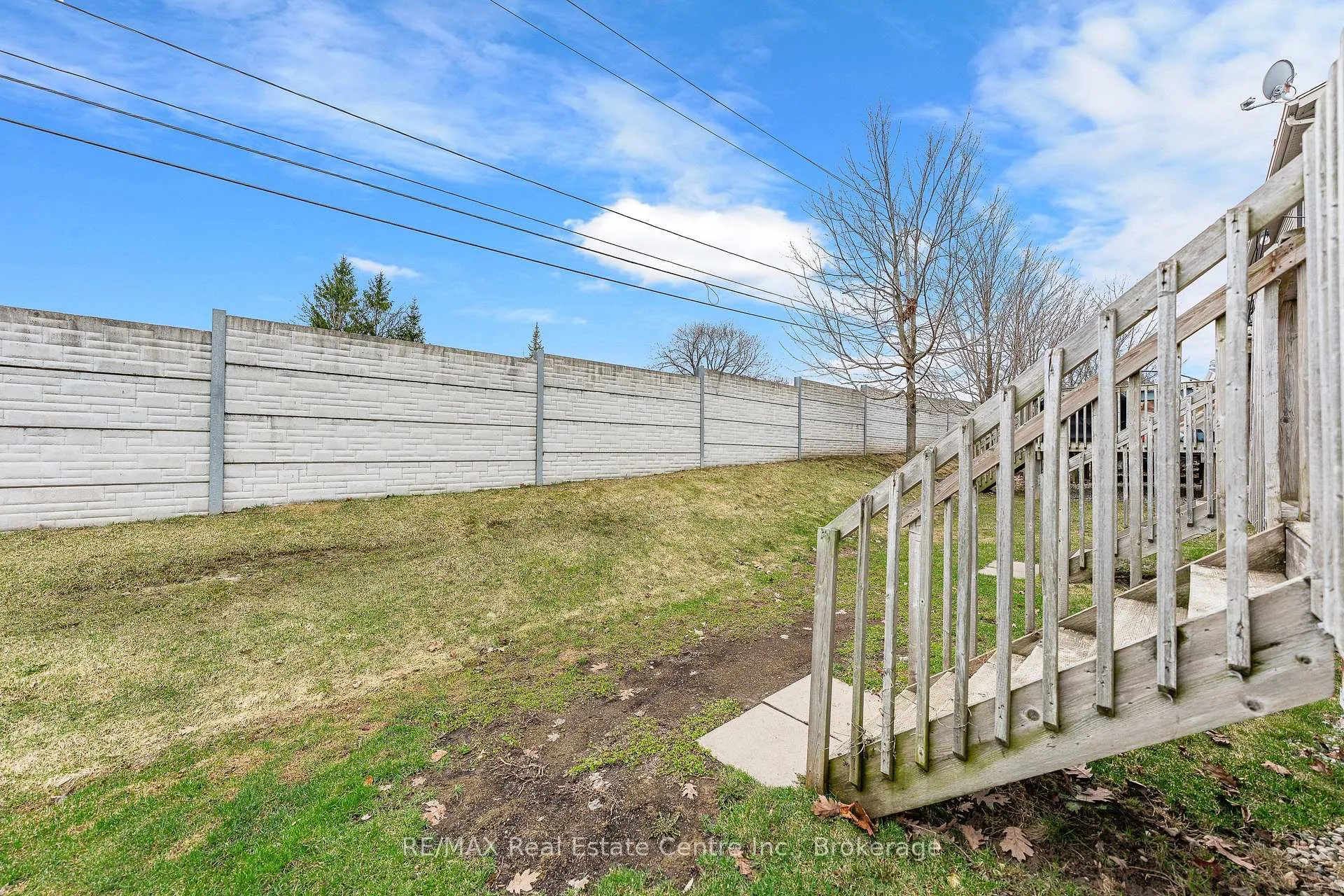 Photo 28 of Unit D18, 155 Highland Crescent, Kitchener — HOMEH