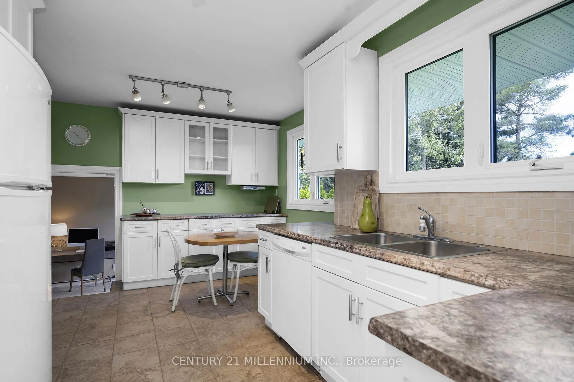 Photo 16 of 34 Millwood Road, Erin — HOMEH