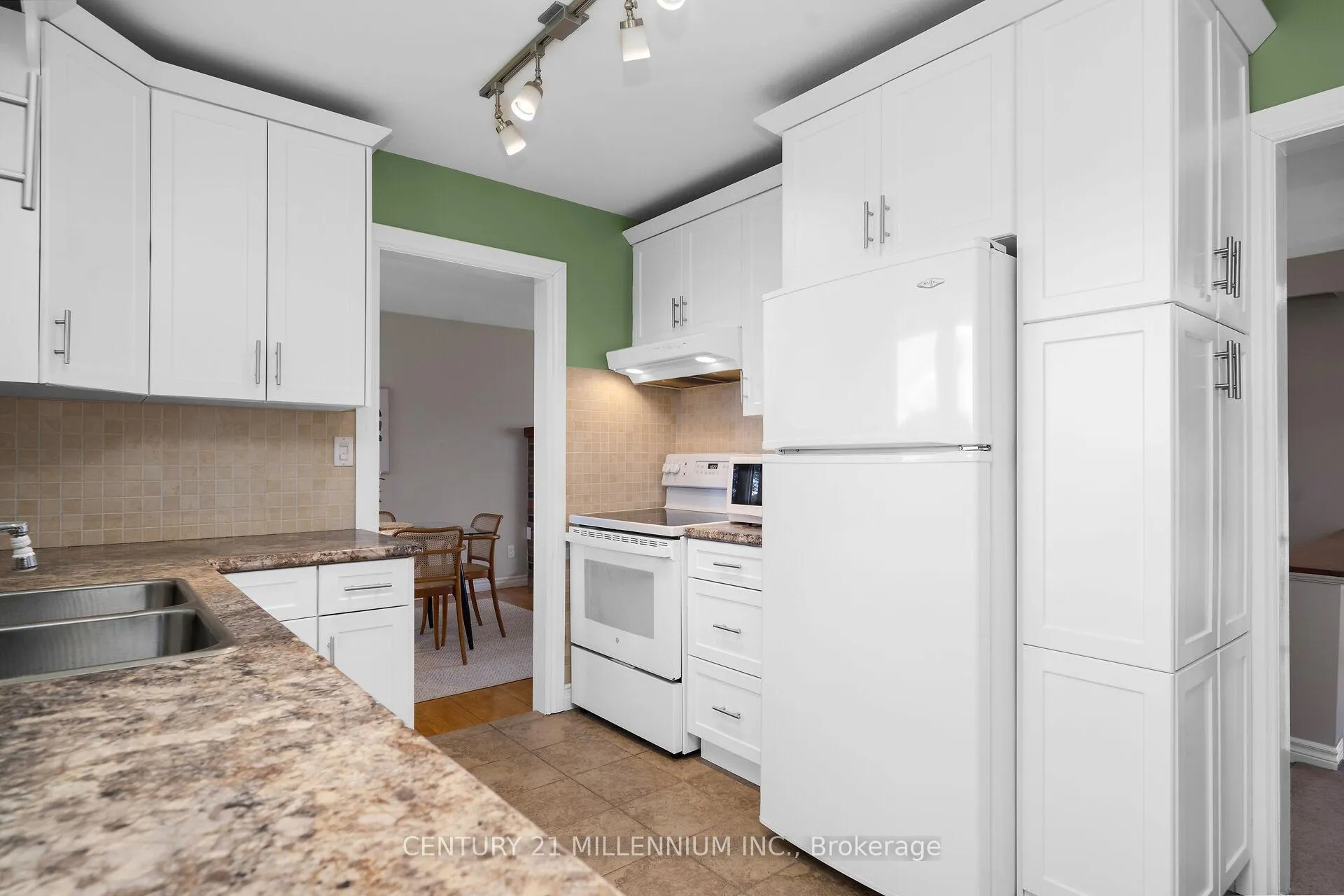 Photo 18 of 34 Millwood Road, Erin — HOMEH