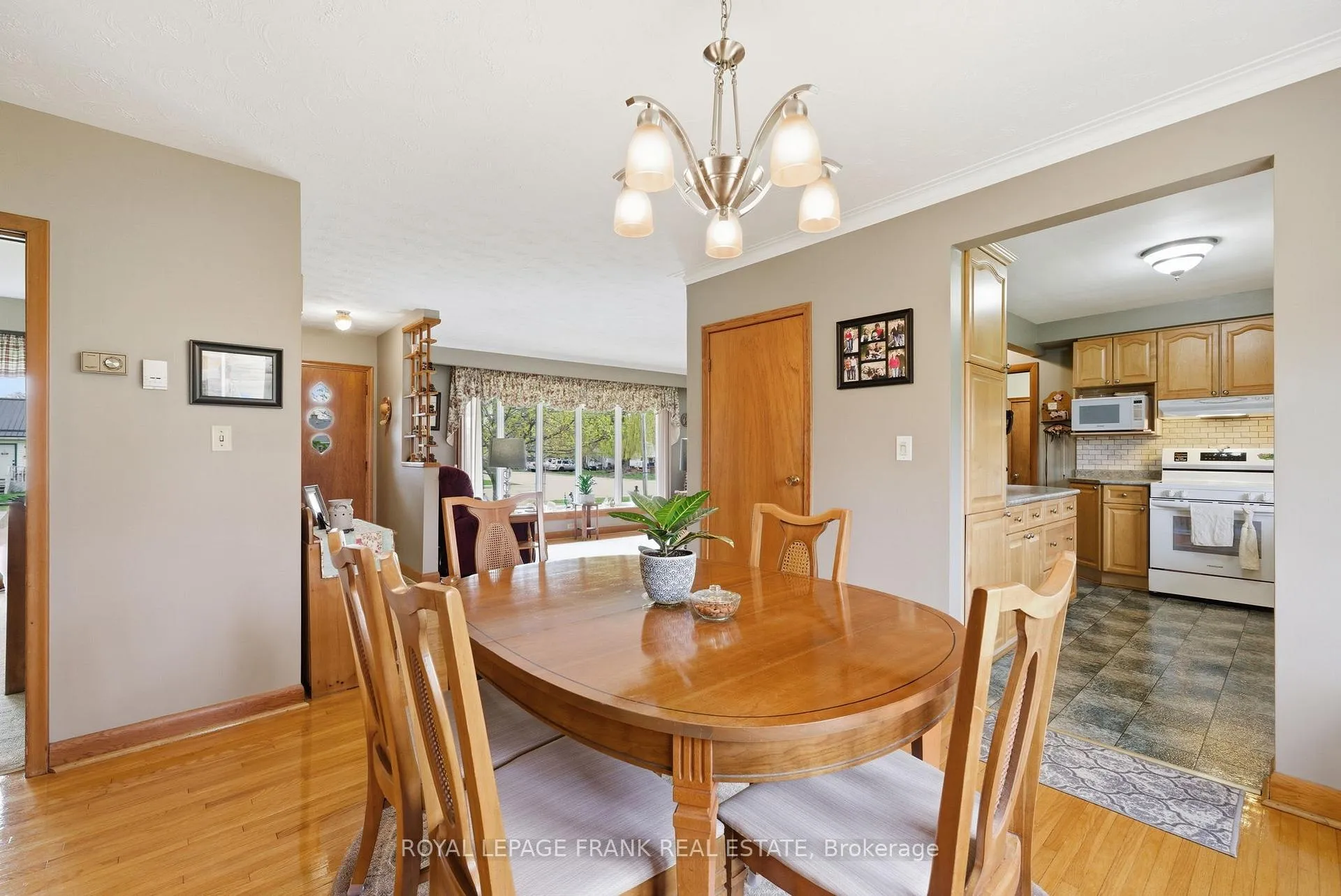 Photo 15 of 958 Eldon Road, Kawartha Lakes, Oakwood — HOMEH