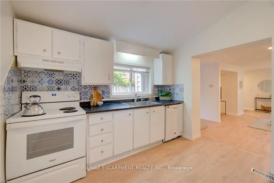 Photo 12 of 465 MacNab Street N, Hamilton, North End — HOMEH
