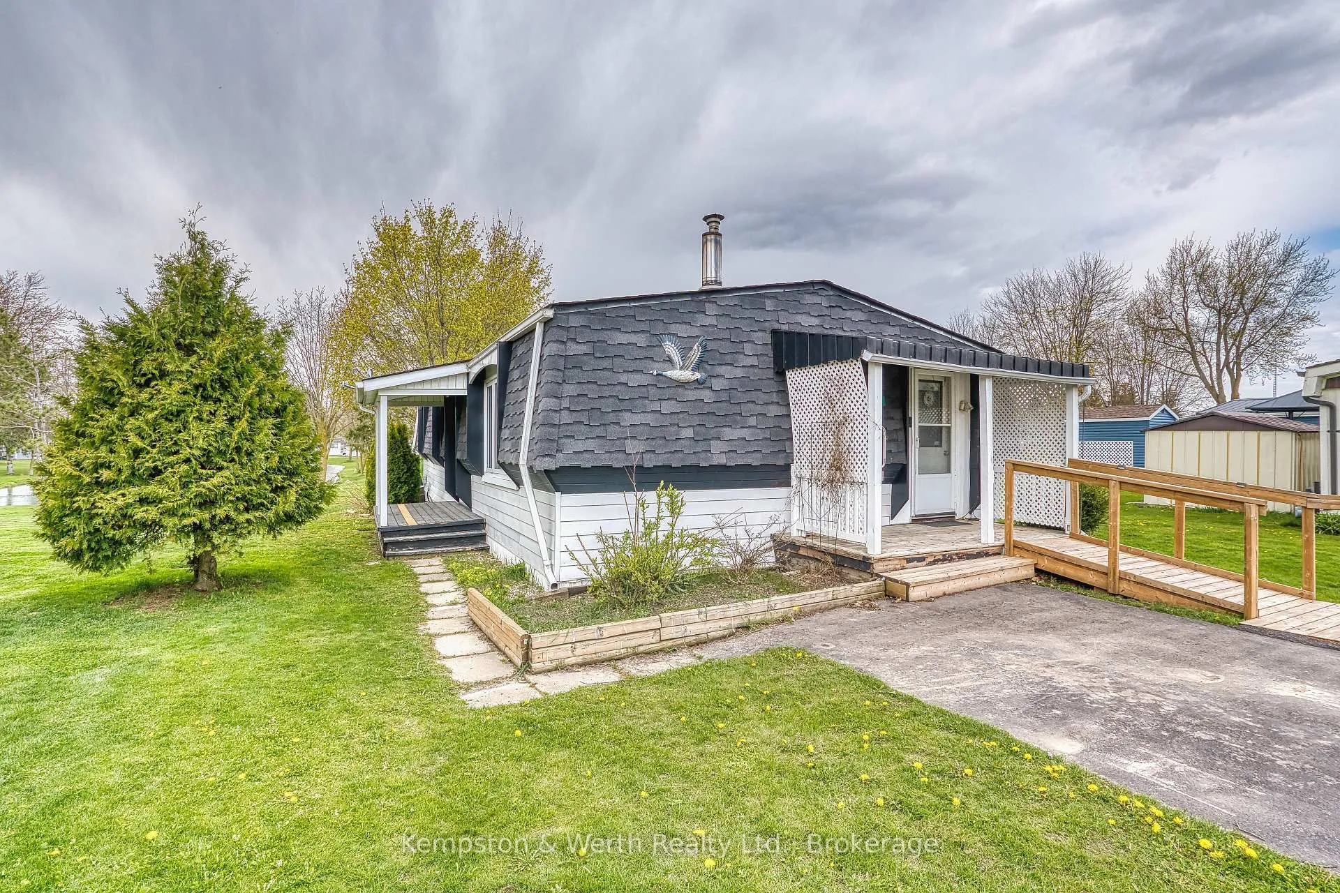 Photo 11 of 71 Fairview Crescent, North Perth, Listowel — HOMEH