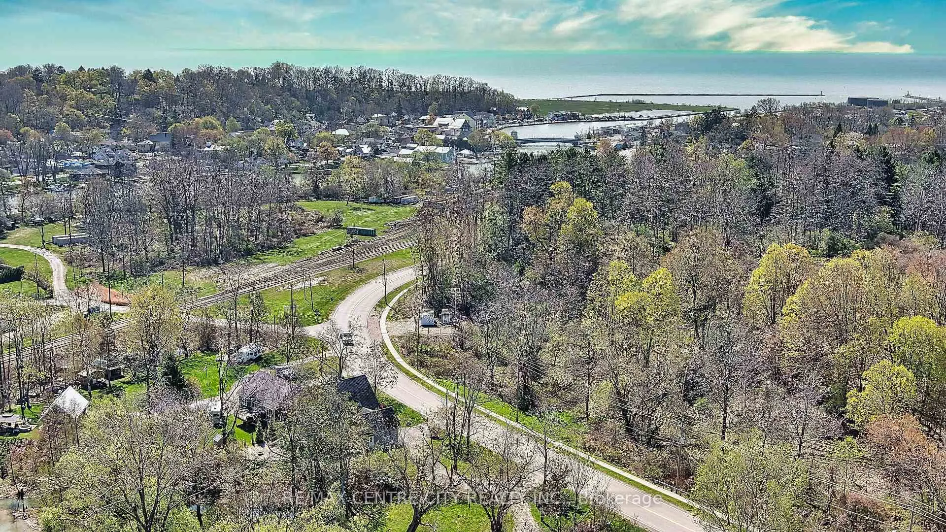 Photo 31 of Unit 29, 301 Carlow Road, Central Elgin, Port Stanley — HOMEH