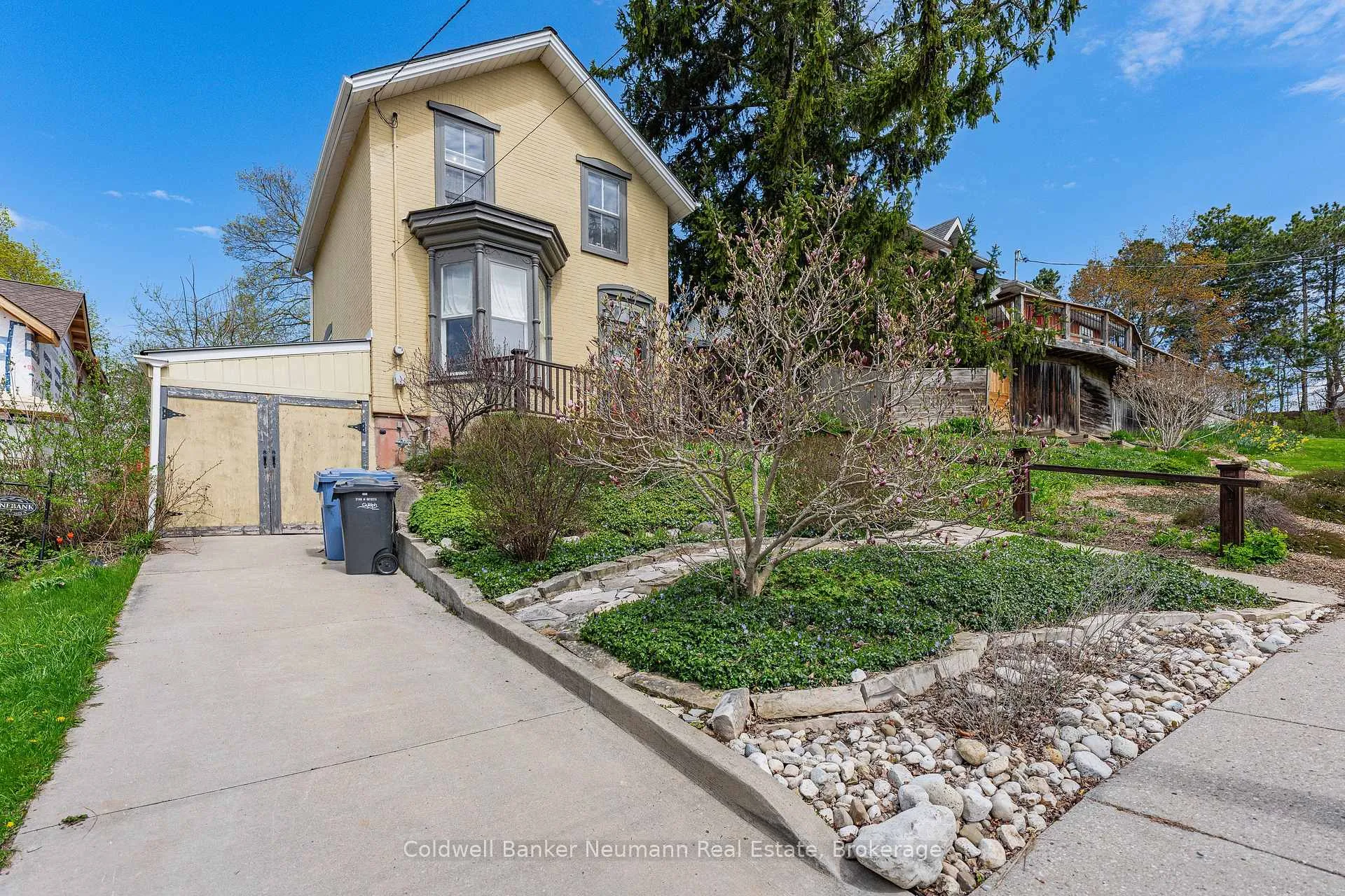 Photo 3 of 7 Durham Street, Guelph, Downtown — HOMEH