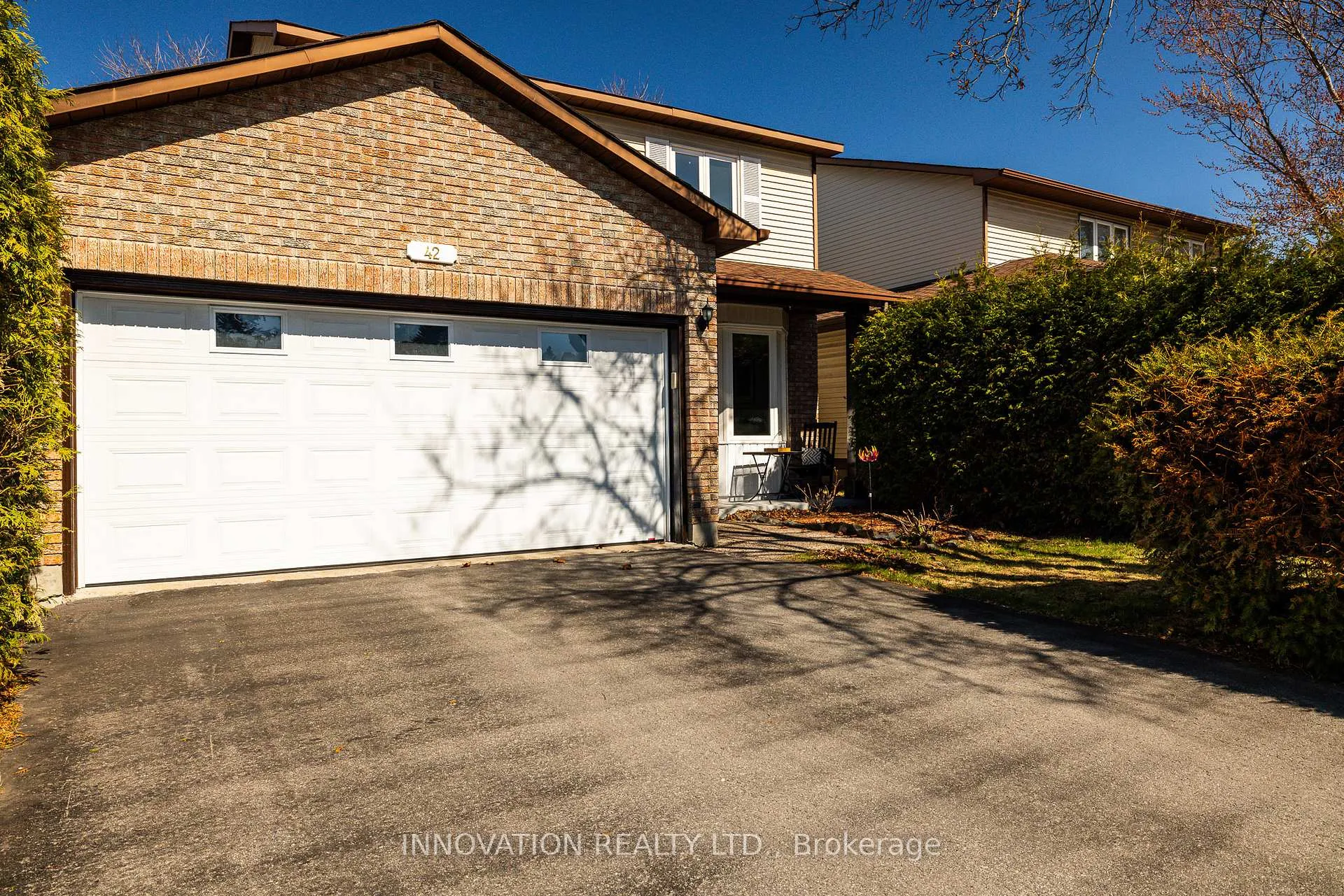 Photo 2 of 42 Liston Crescent, Ottawa, Kanata - Katimavik — HOMEH