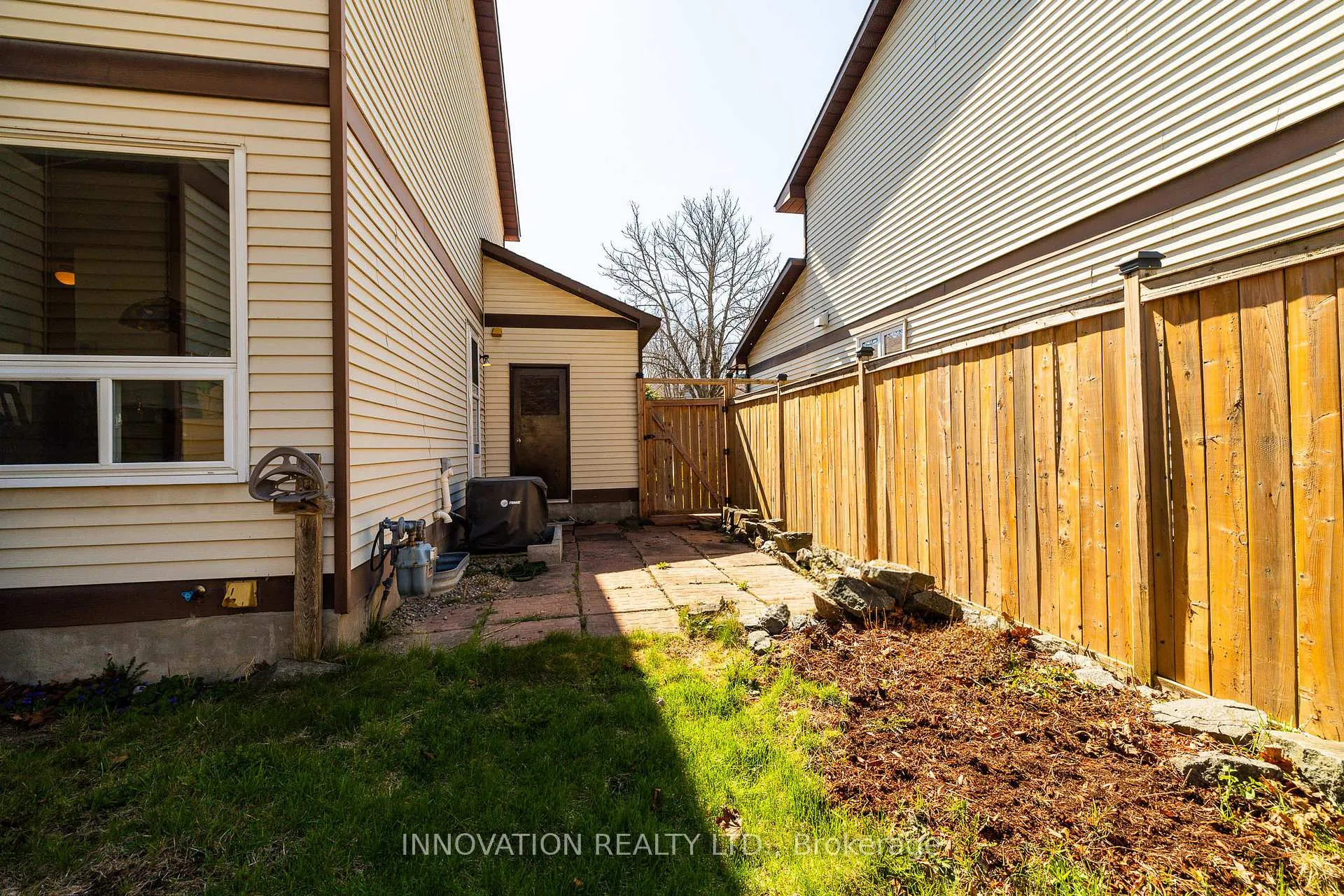 Photo 11 of 42 Liston Crescent, Ottawa, Kanata - Katimavik — HOMEH