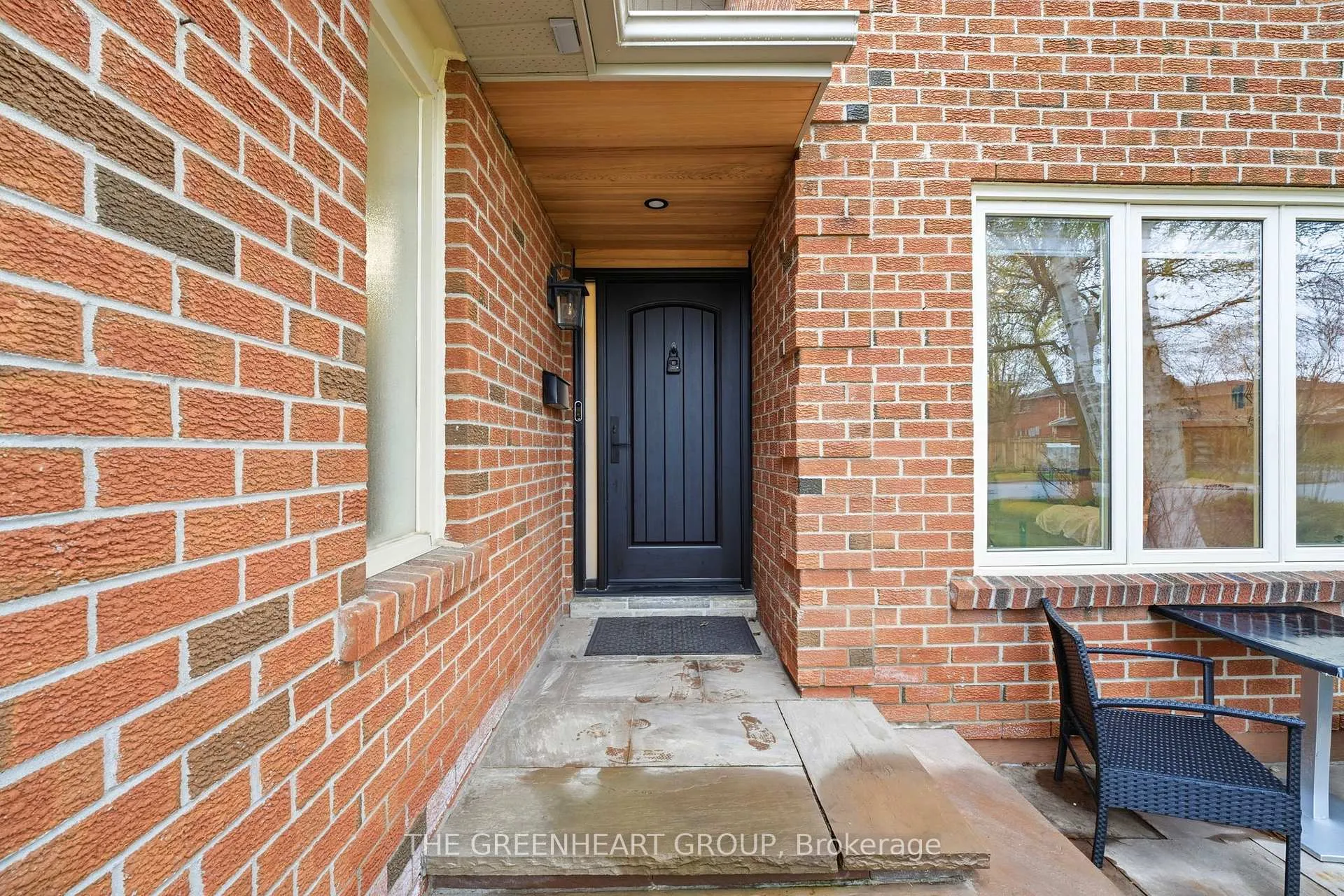 Photo 3 of 32 Sonny Street, Vaughan, Maple — HOMEH