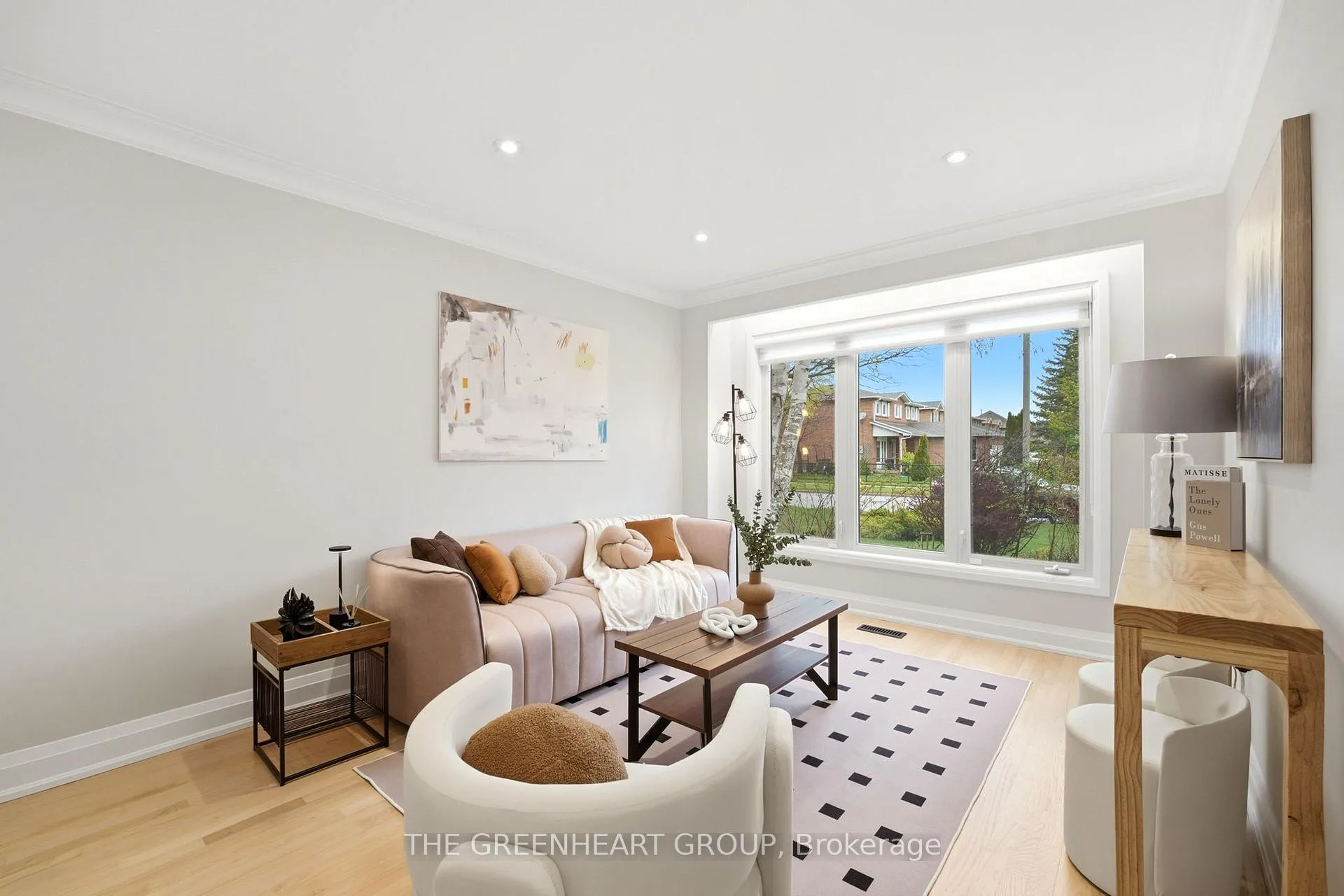 Photo 6 of 32 Sonny Street, Vaughan, Maple — HOMEH