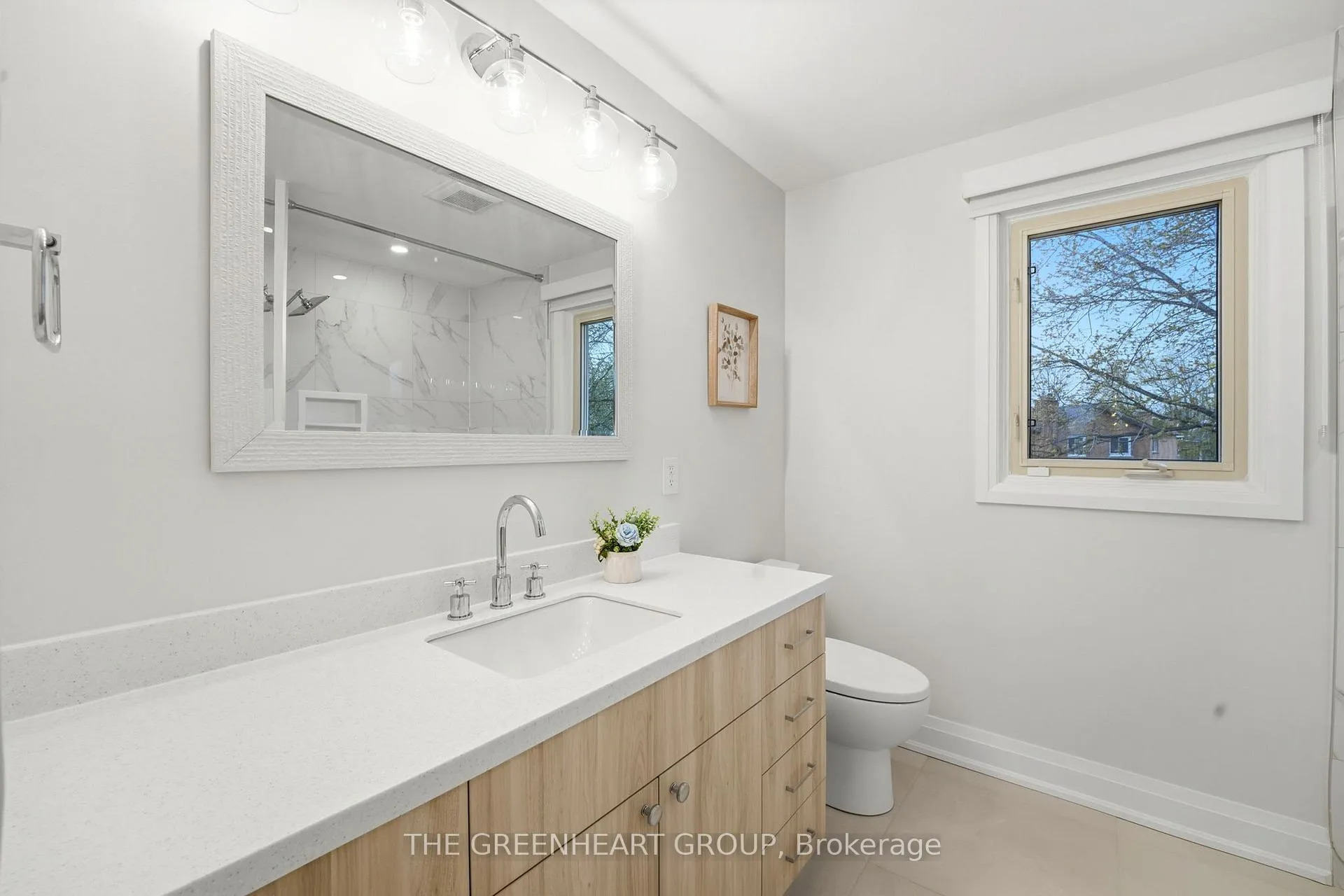Photo 20 of 32 Sonny Street, Vaughan, Maple — HOMEH