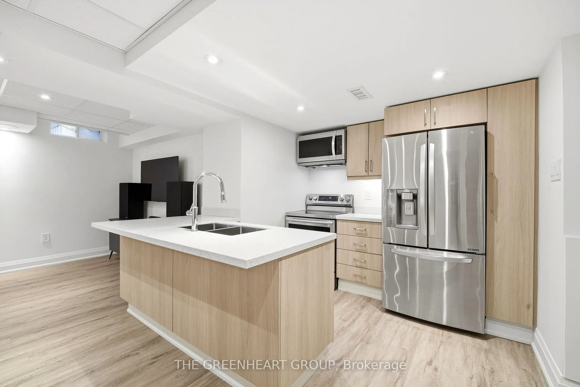 Photo 33 of 32 Sonny Street, Vaughan, Maple — HOMEH
