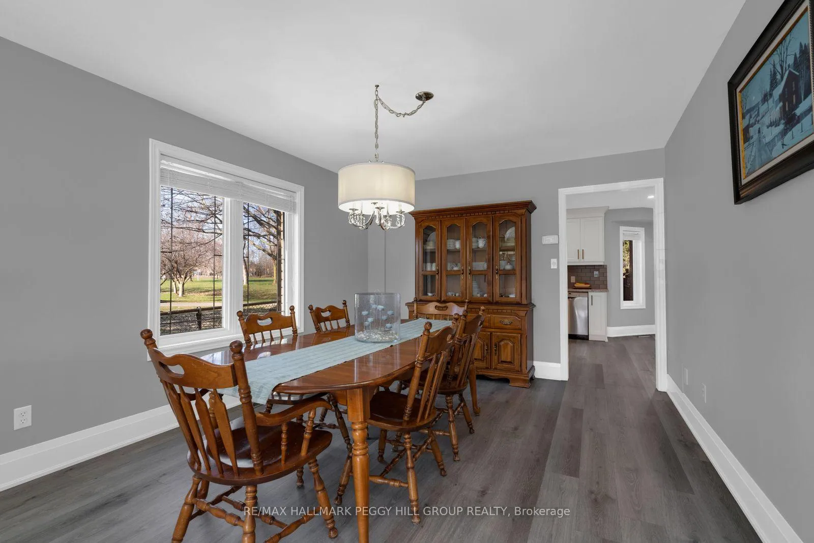 Photo 6 of 142 Ferndale Drive S, Barrie, Ardagh — HOMEH