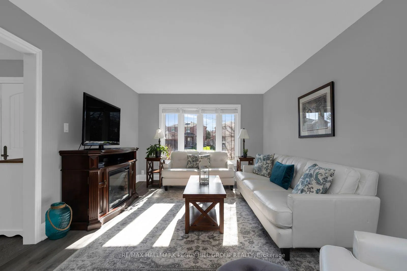 Photo 7 of 142 Ferndale Drive S, Barrie, Ardagh — HOMEH