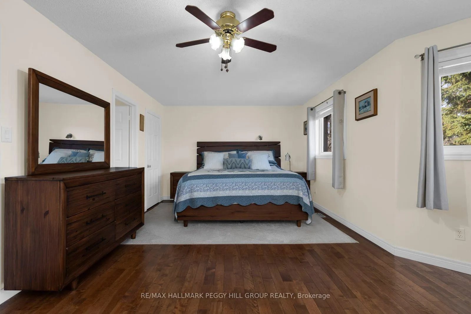 Photo 10 of 142 Ferndale Drive S, Barrie, Ardagh — HOMEH