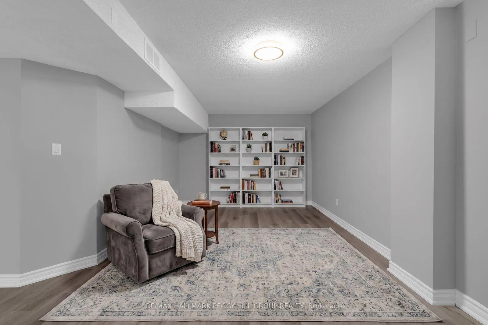 Photo 19 of 142 Ferndale Drive S, Barrie, Ardagh — HOMEH